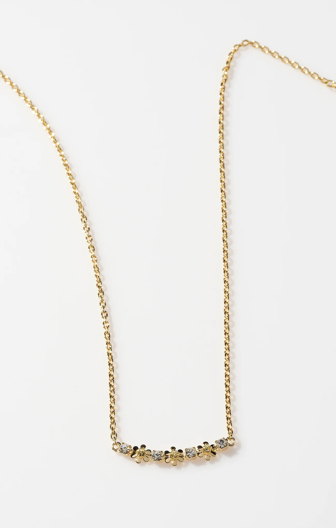 Faithy Jewels Daisy Necklace ~ Gold