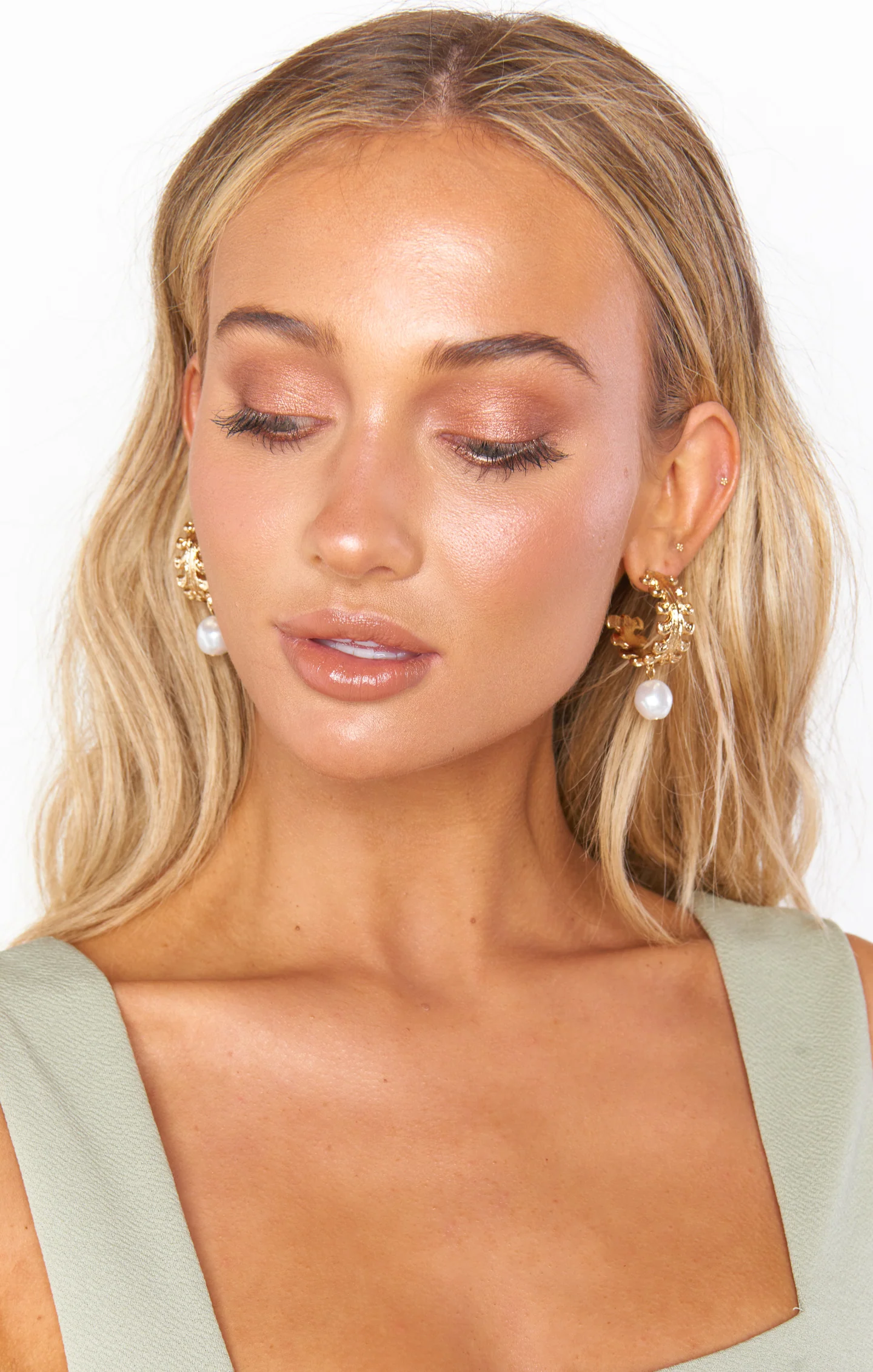 Zana Hoop Earrings ~ Gold