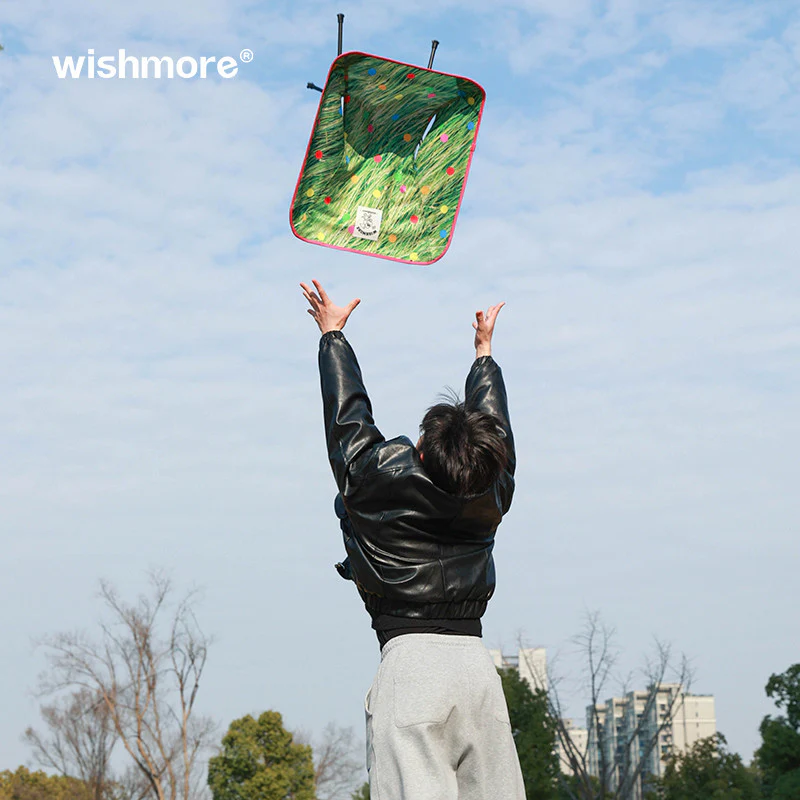 Spots Foldable Outdoor Camp Chair