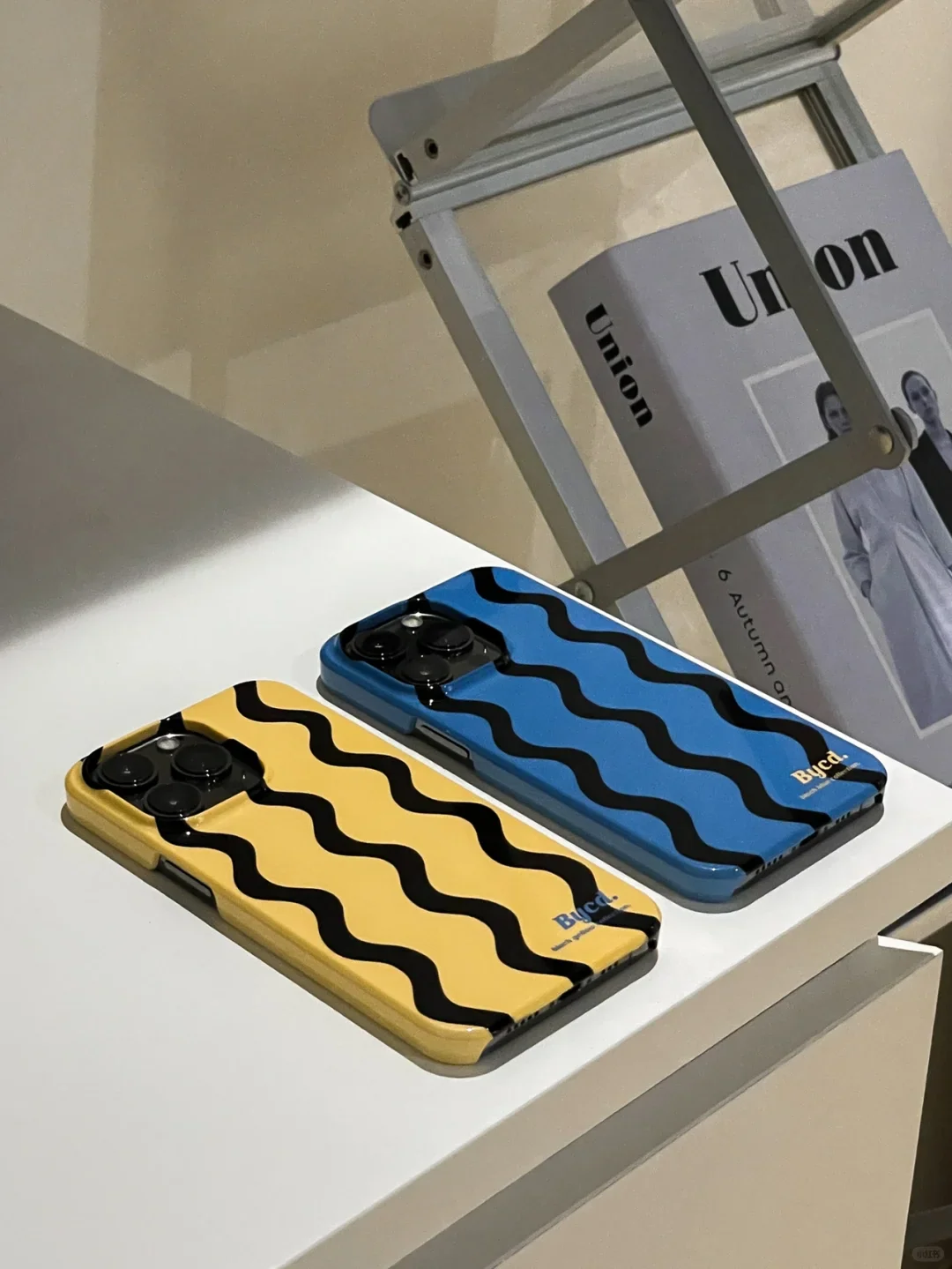 Blue Yellow Waves Printed Phone Case