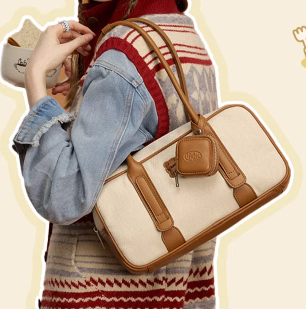 VANWALK Lucky House Boston Bag