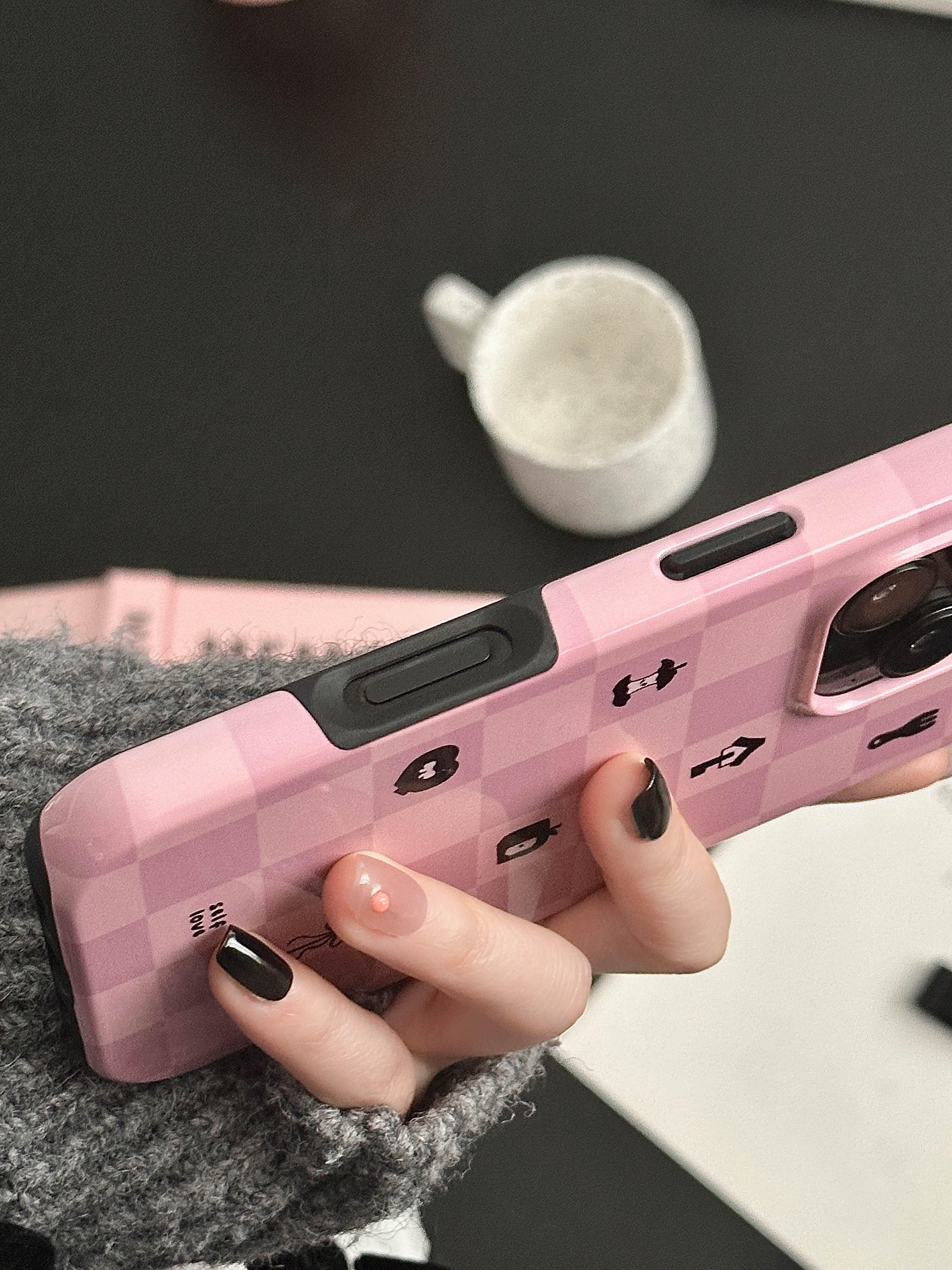 Mist Pink Checkered Print Double Layer Phone Case