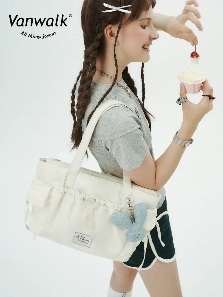 Ruffled Butterfly Shoulder Bag