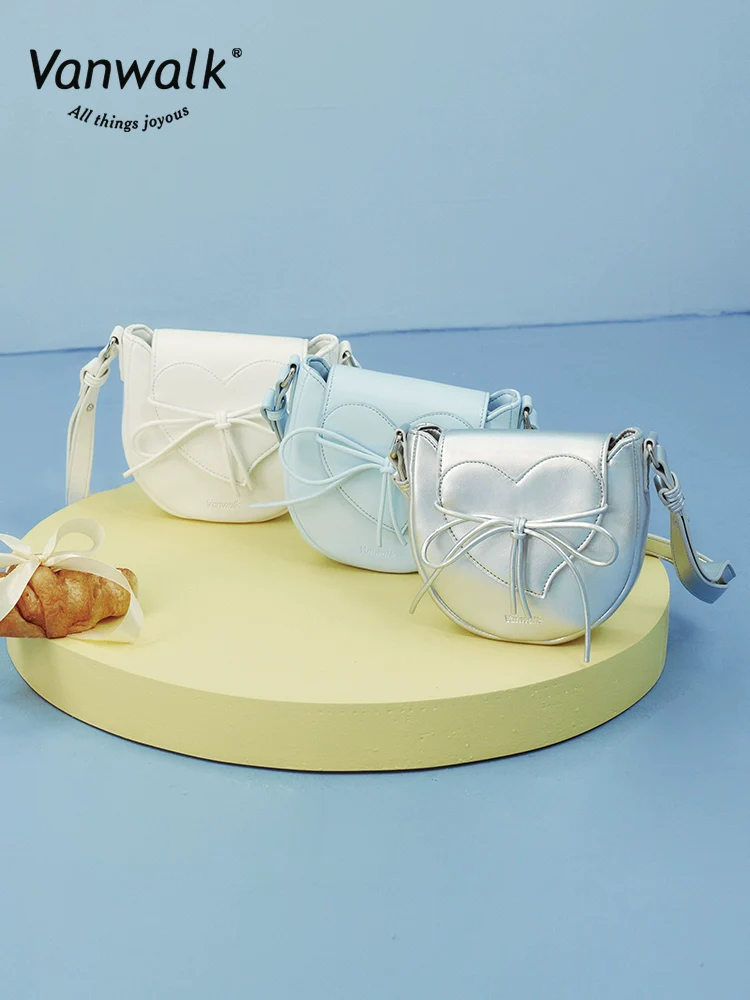 Heart Strap Flap Shoulder Bag