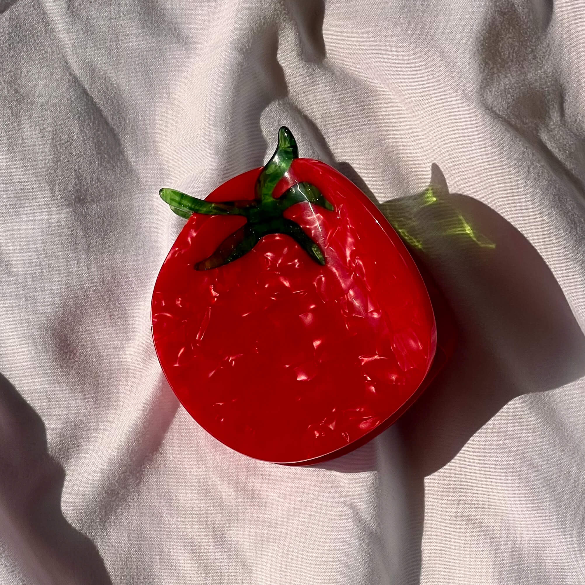 Midi Tomato Hair Claw Clip