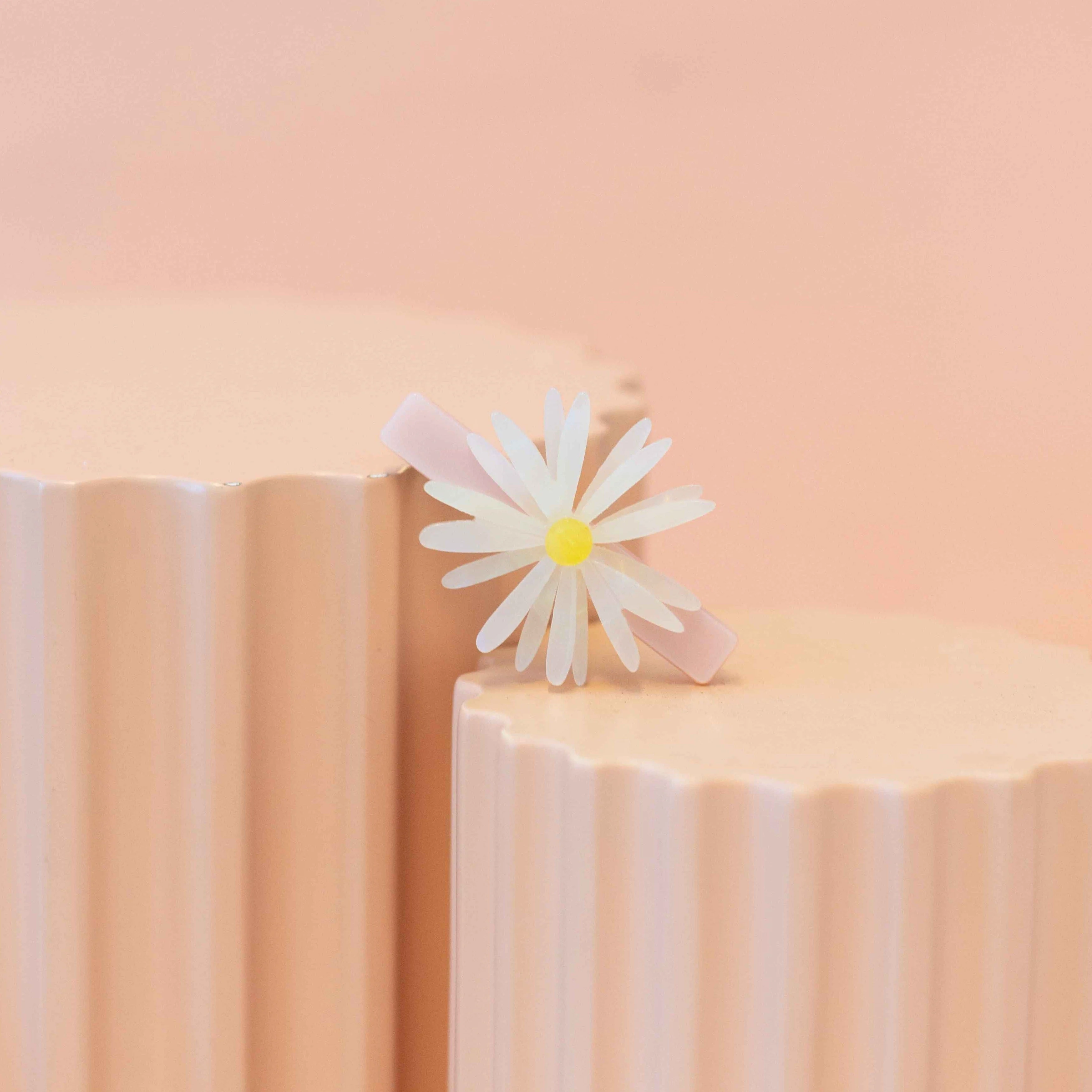 Daisy Alligator Hair Clip