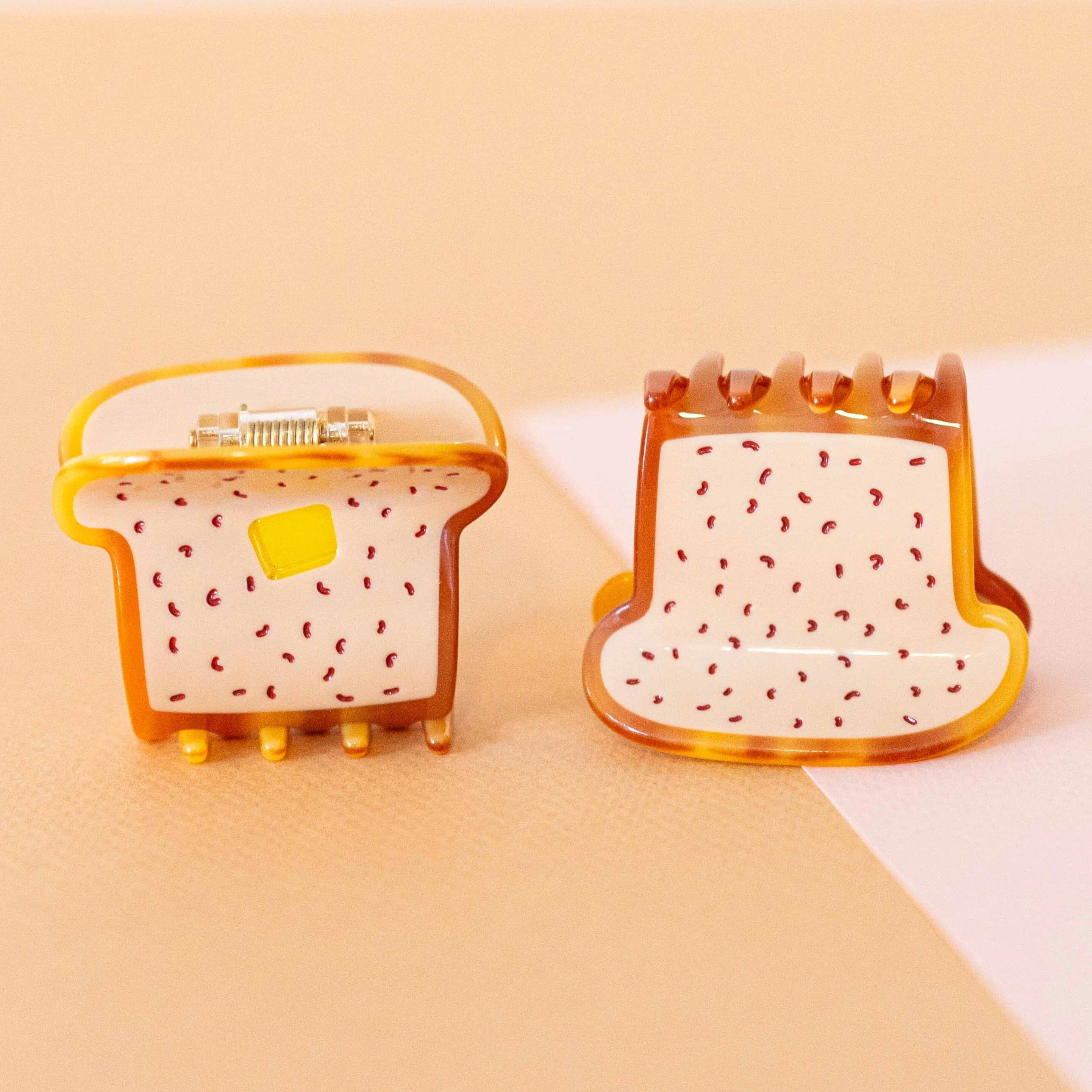 Midi Toast Hair Claw Clip