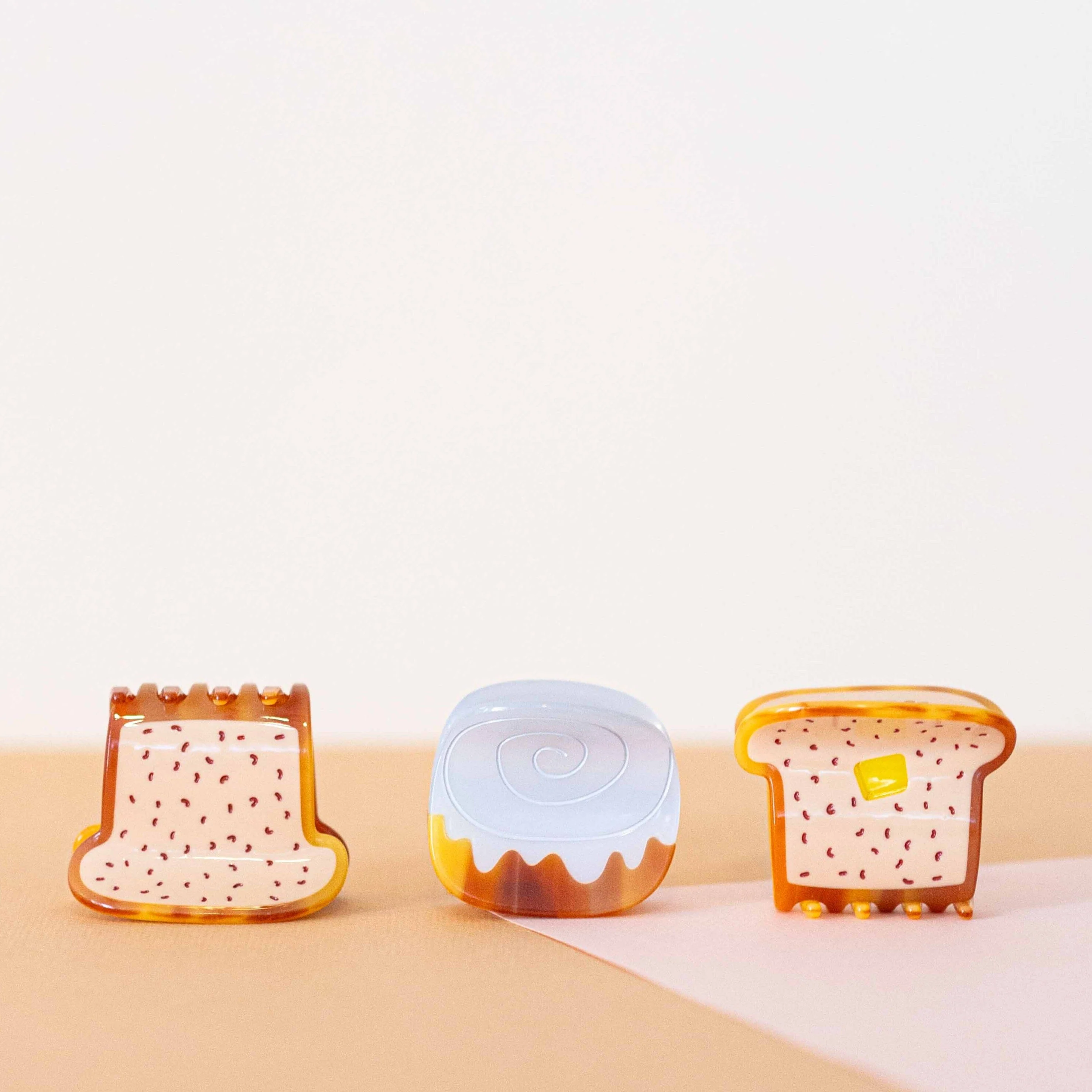 Midi Toast Hair Claw Clip