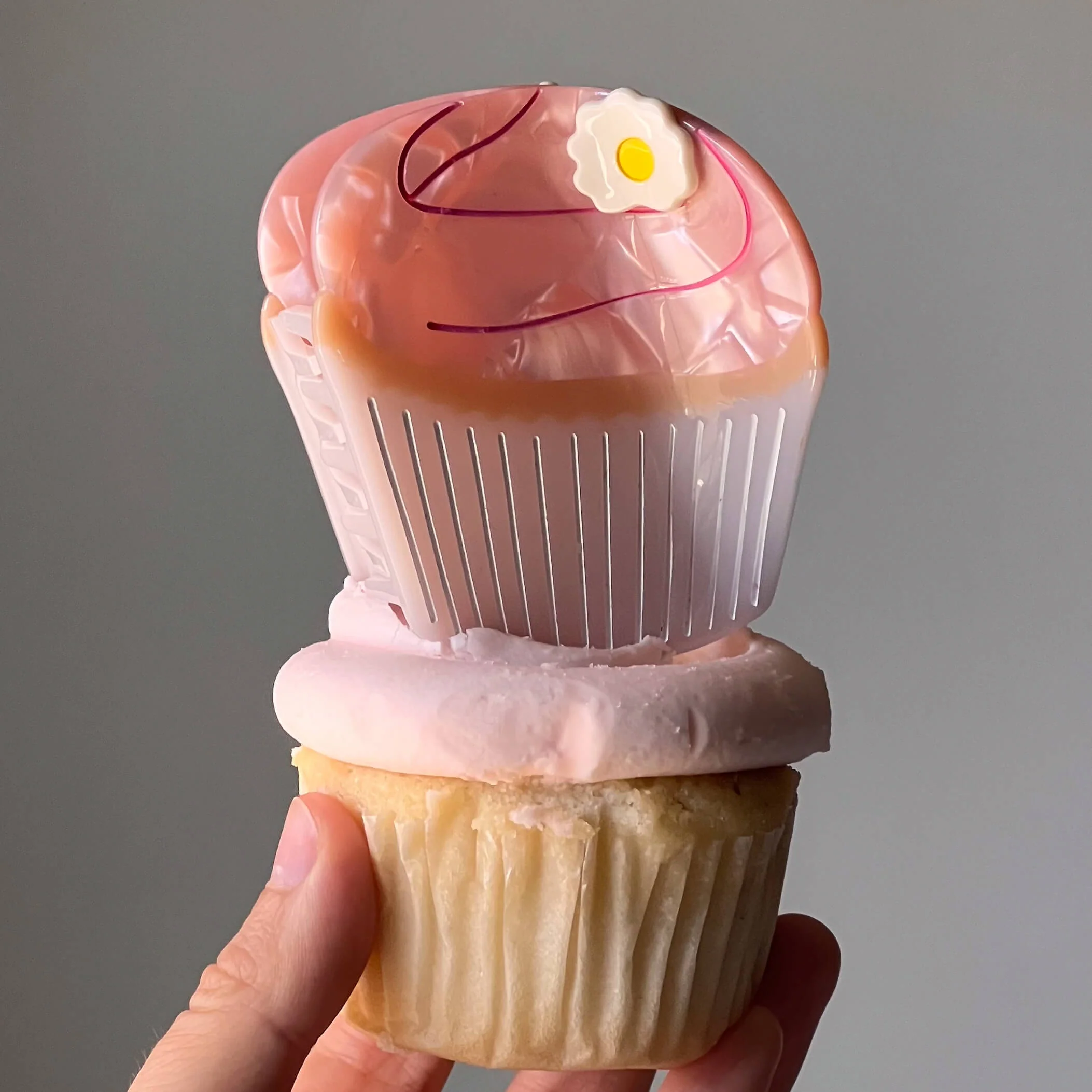 Midi Carrie Cupcake Hair Claw Clip