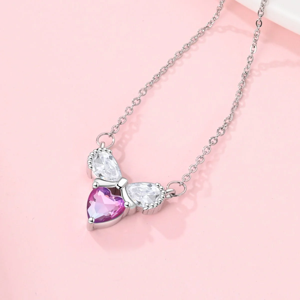 Bow & Heart Elegance Necklace