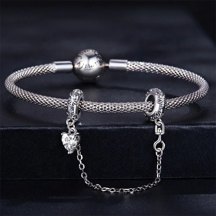 Sparkling Pavé Safety Chain Charm