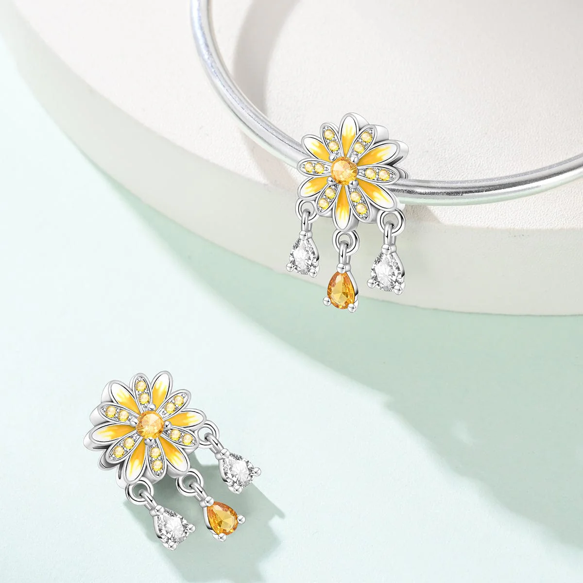 Daisy Blossom Charm