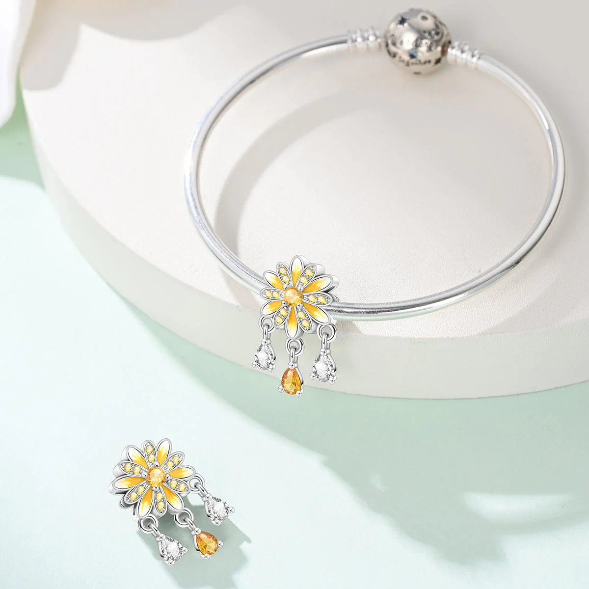 Daisy Blossom Charm