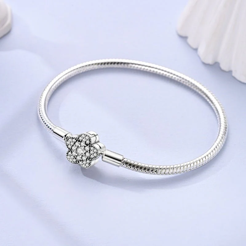 Sparkling Floral Charm Bracelet