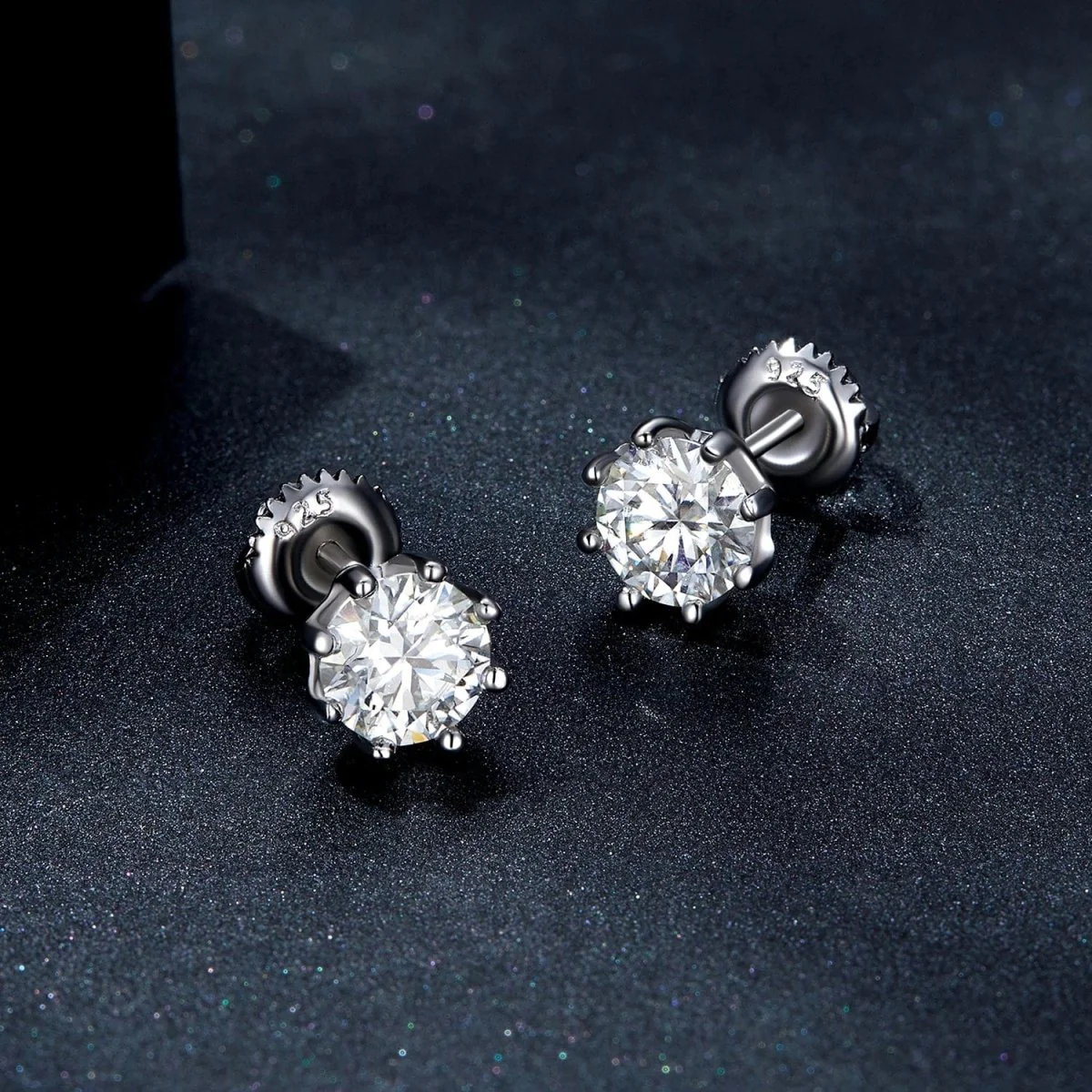 Pangama Classic Moissanite Stud Earrings