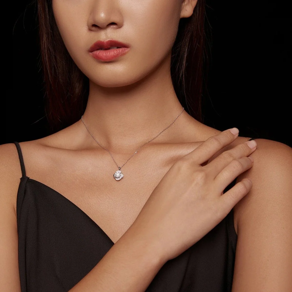 Pangama Moissanite Halo Necklace