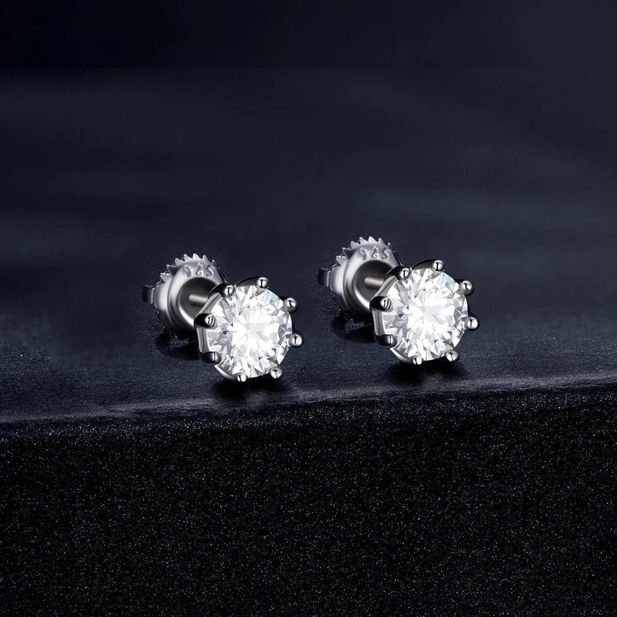 Pangama Classic Moissanite Stud Earrings