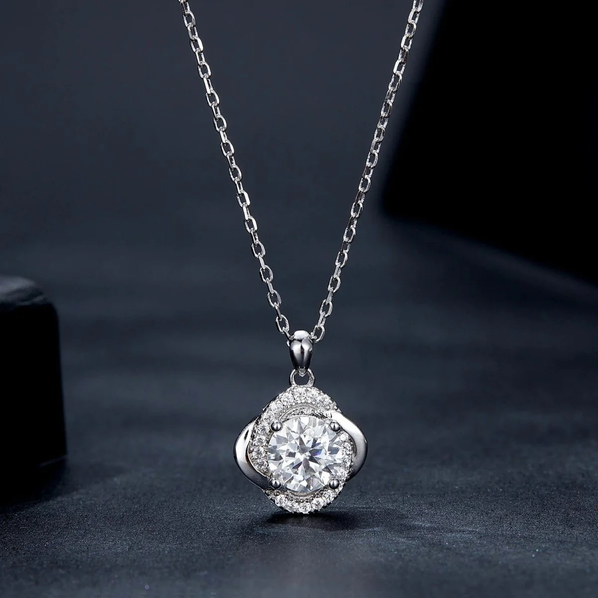 Pangama Moissanite Halo Necklace