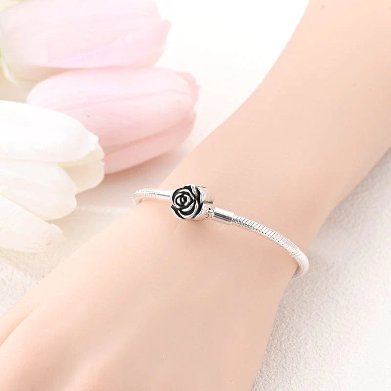 Rose in Bloom Clasp Snake Chain Bracelet