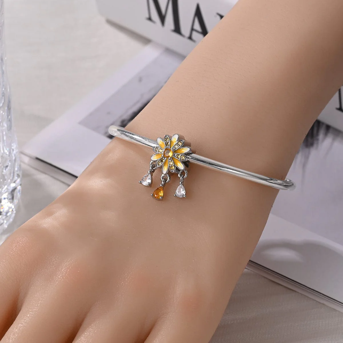 Daisy Blossom Charm