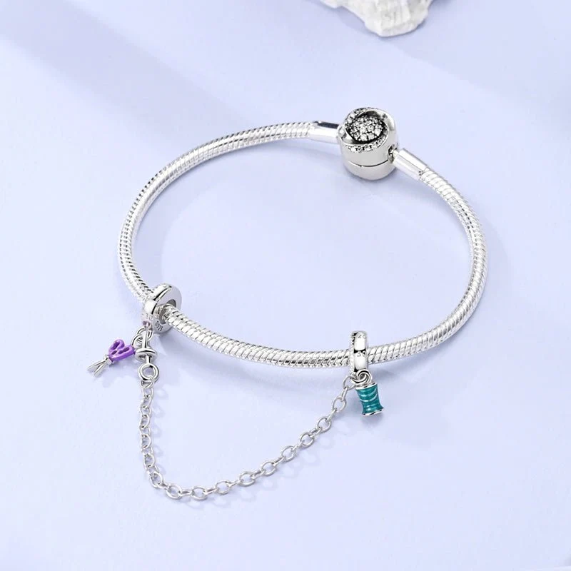 Sewing Scissors & Spool of Thread Safety Chain Charm