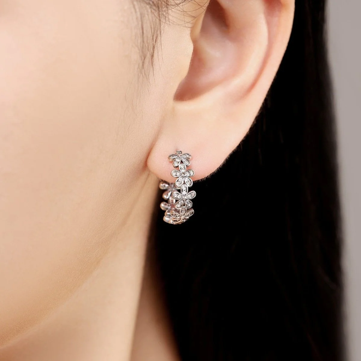 Dazzling Daisy Floral Hoops