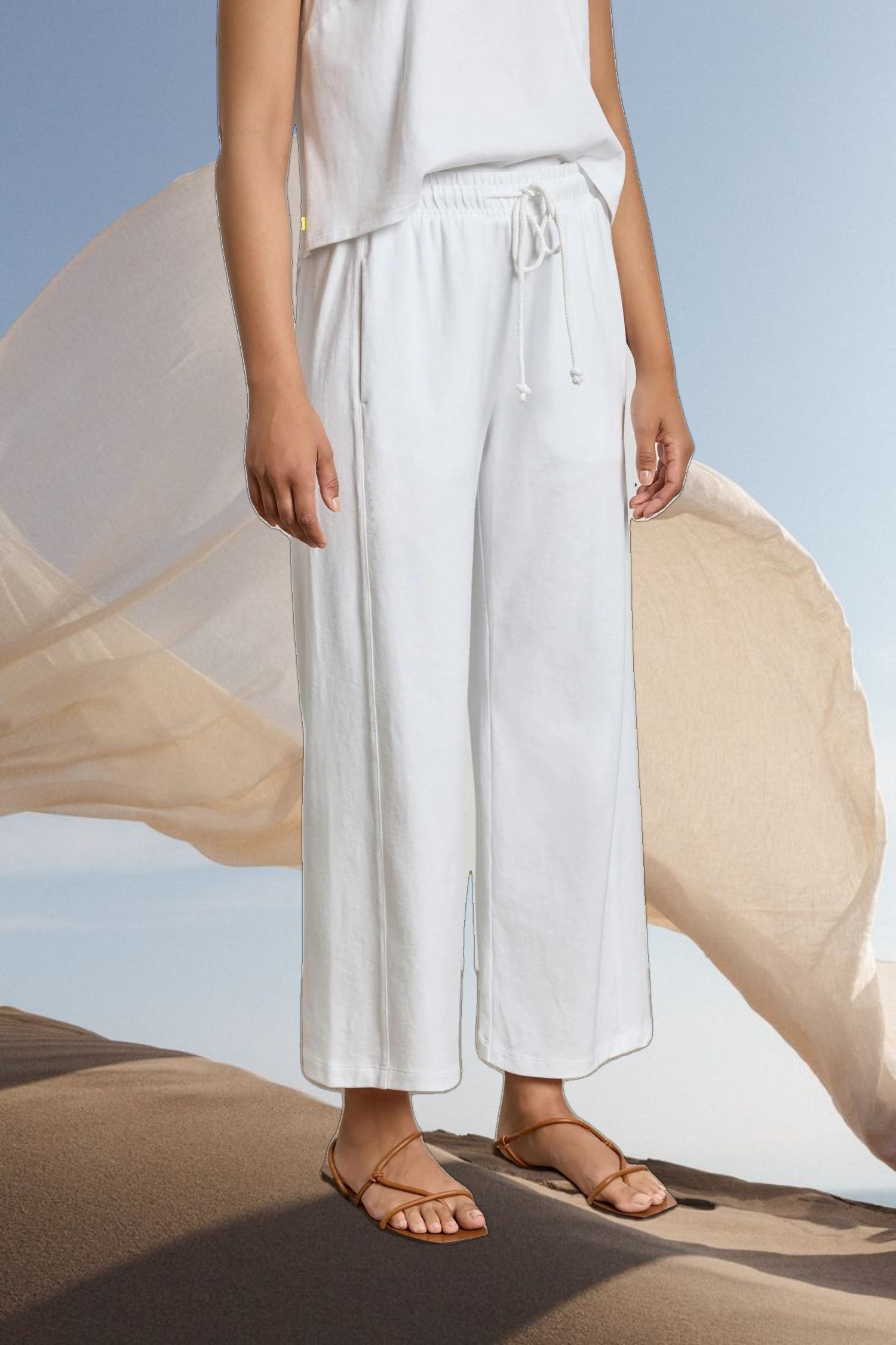 Seamed Wide Leg Pant