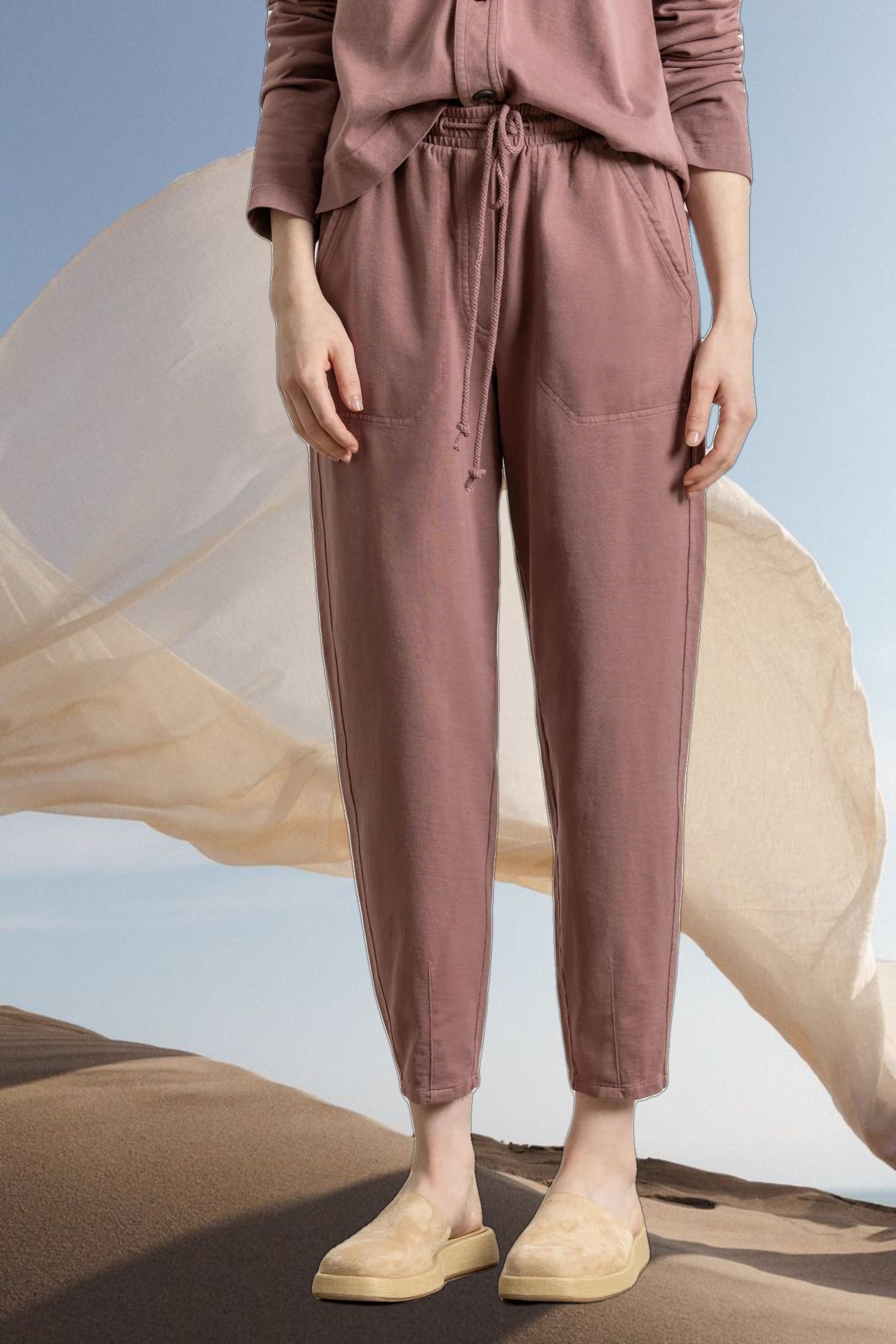 Barrel Leg Ankle Pant