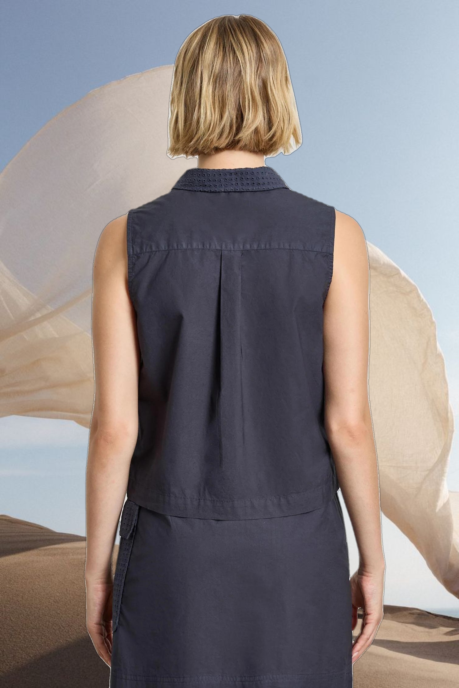 Eyelet Collar Sleeveless Shirt