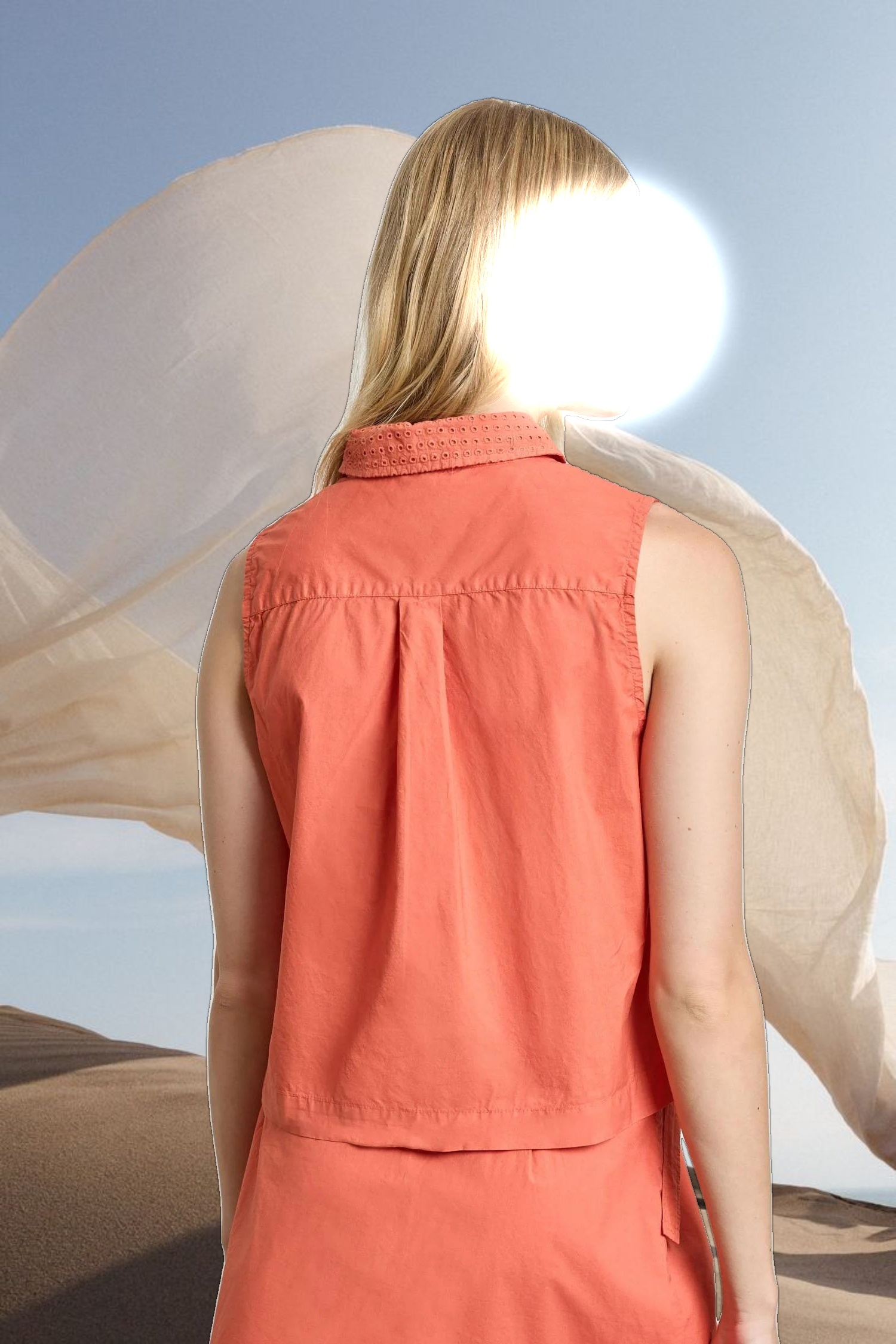 Eyelet Collar Sleeveless Shirt