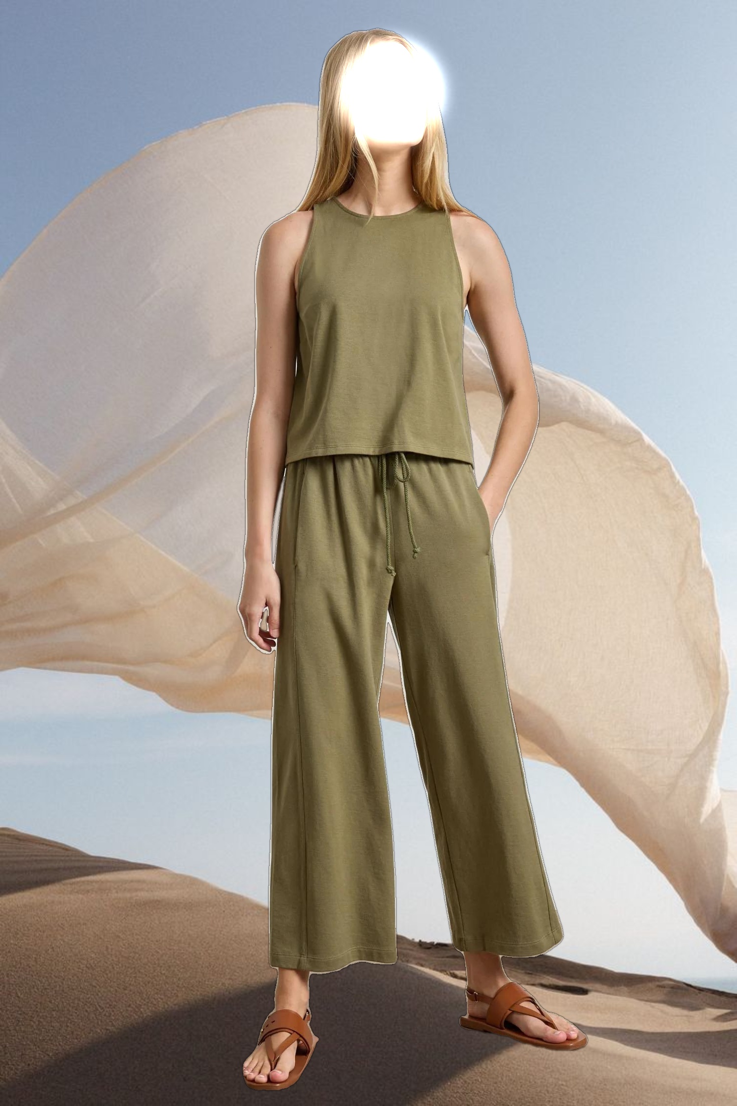 Seamed Wide Leg Pant