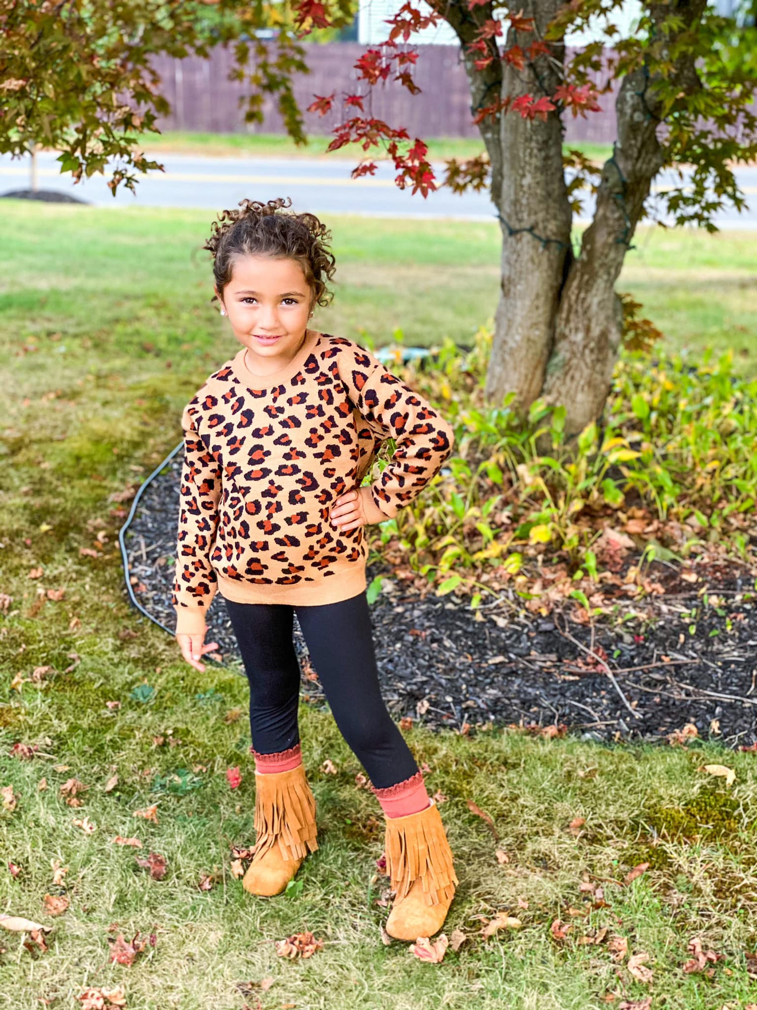 ANIMAL PRINT SWEATER - BROWN