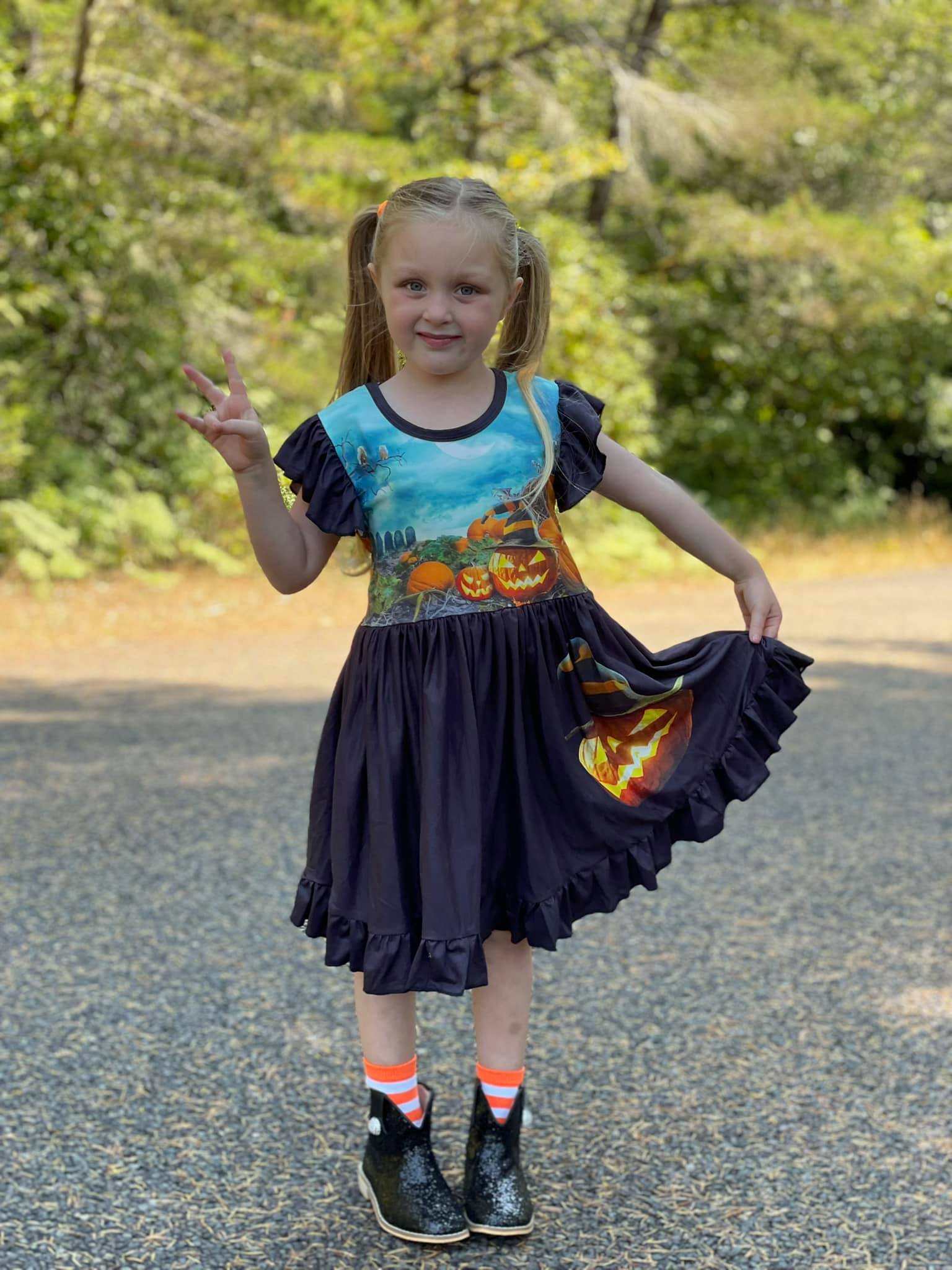 HALLOWEEN TWIRLY DRESS - BLACK