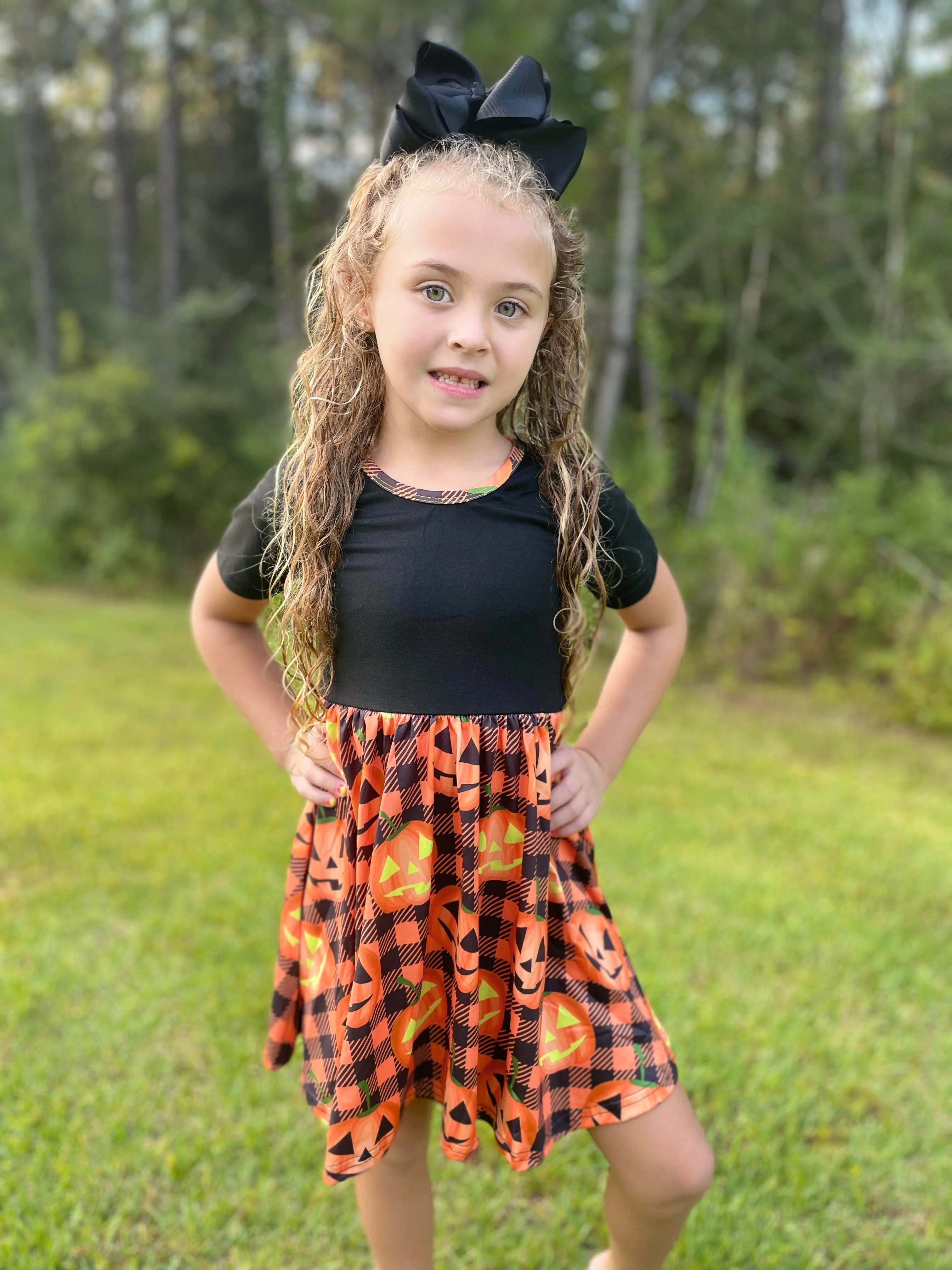 SPOOKY ORANGE PUMPKIN SHORT SLEEVES TWIRL DRESS (Copy)