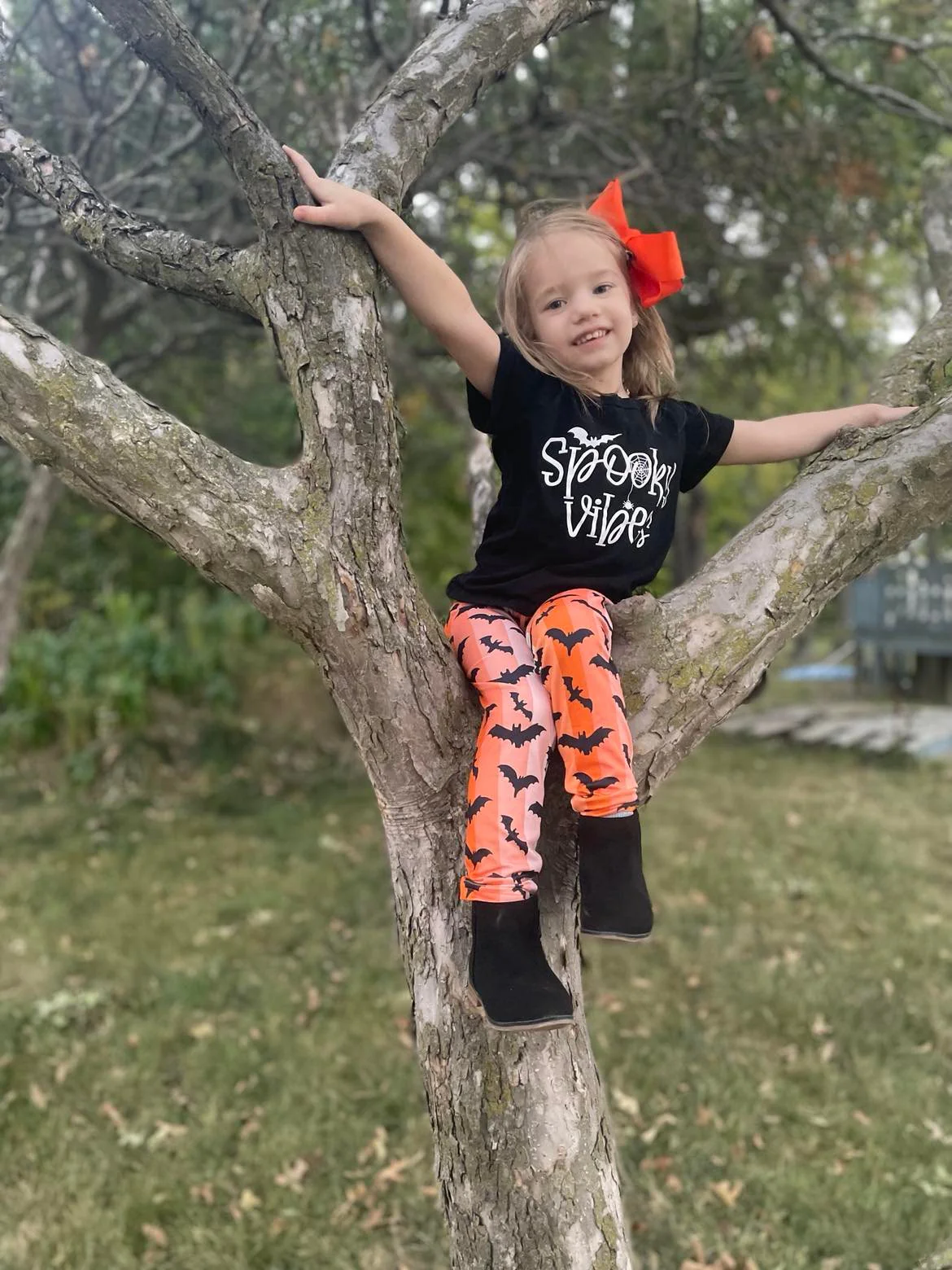 SPOOKY VIBES MOMMY AND ME TSHIRTS