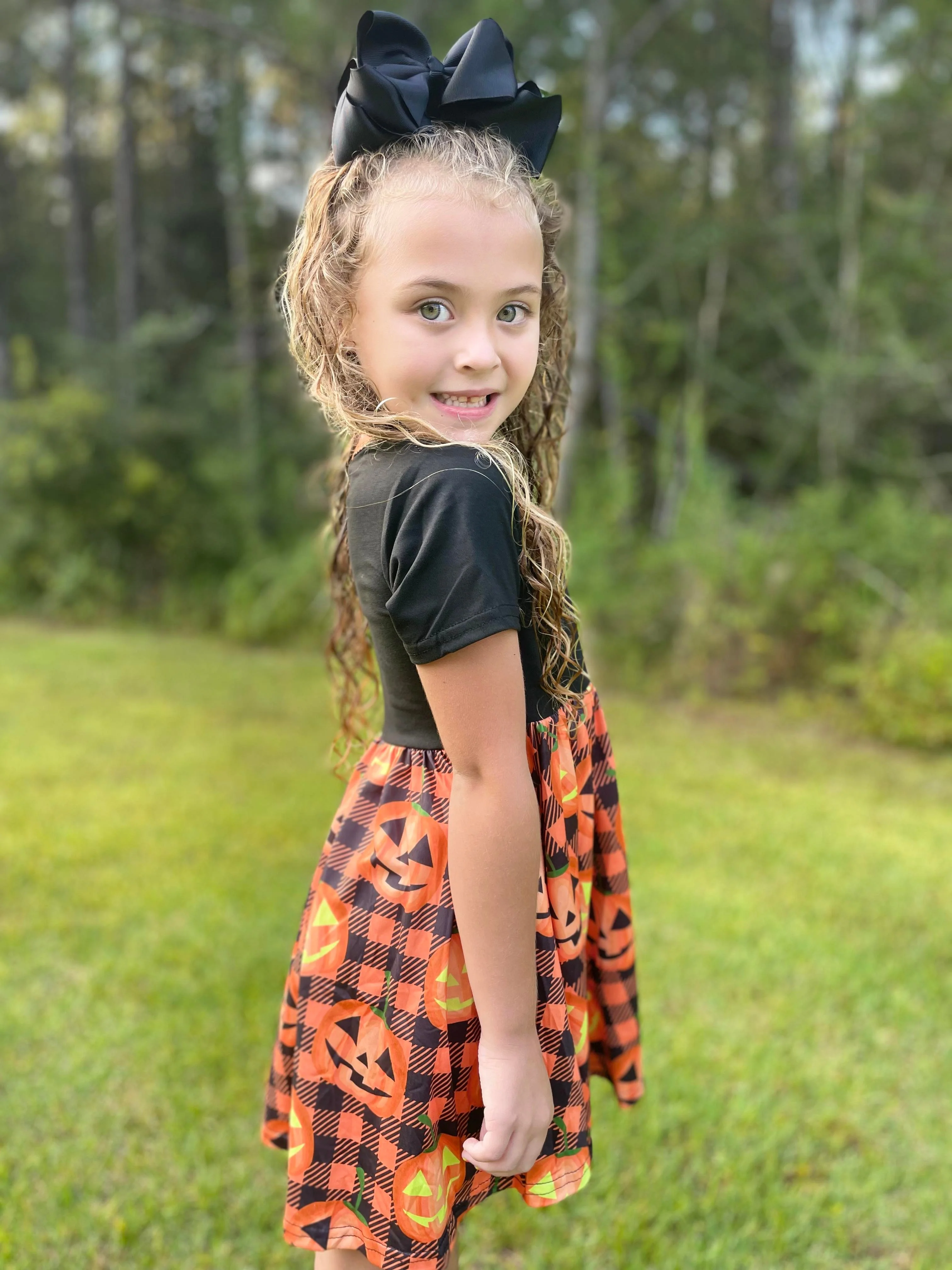 SPOOKY ORANGE PUMPKIN SHORT SLEEVES TWIRL DRESS (Copy)