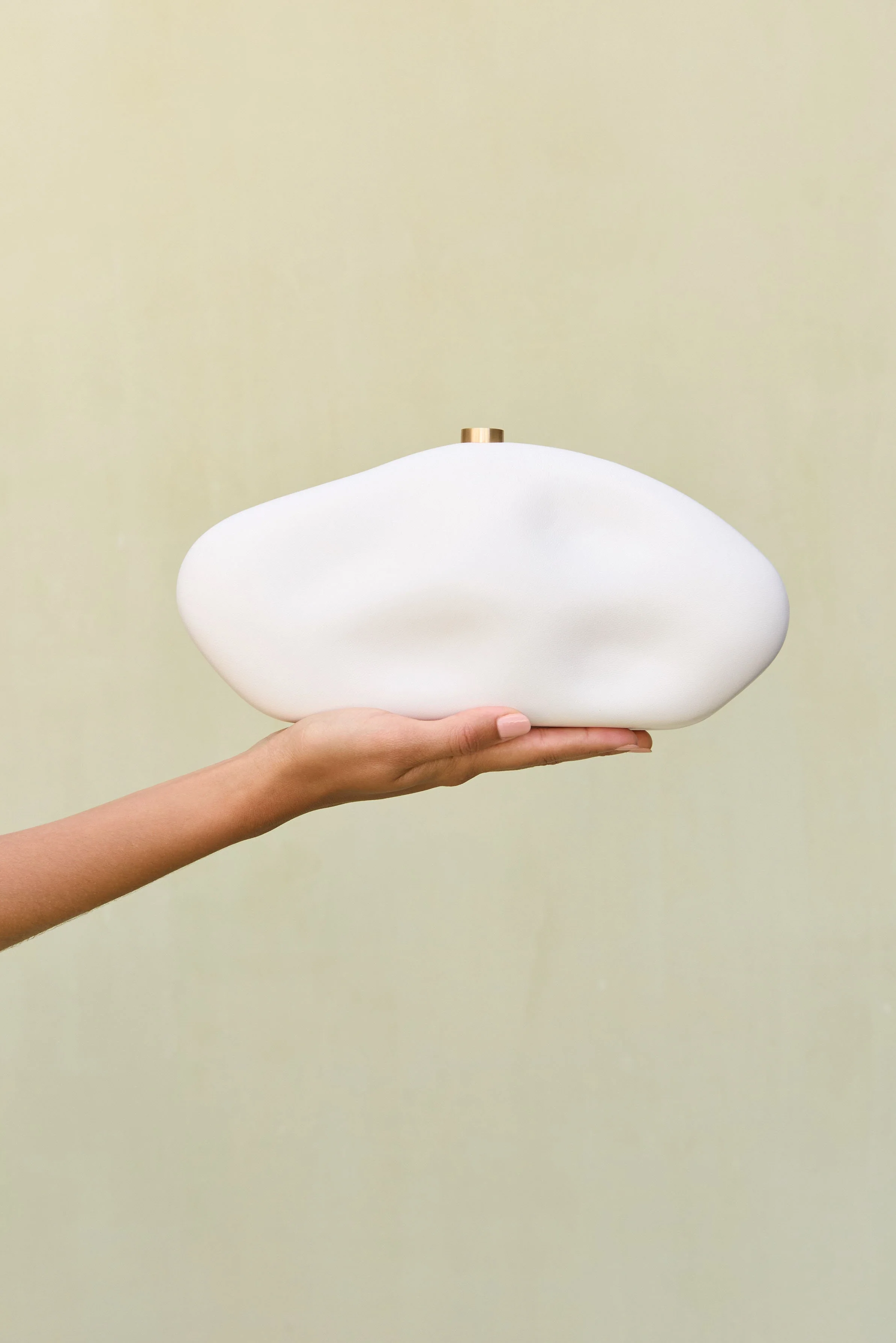 THE CALDERA CLUTCH - ANTIQUE WHITE