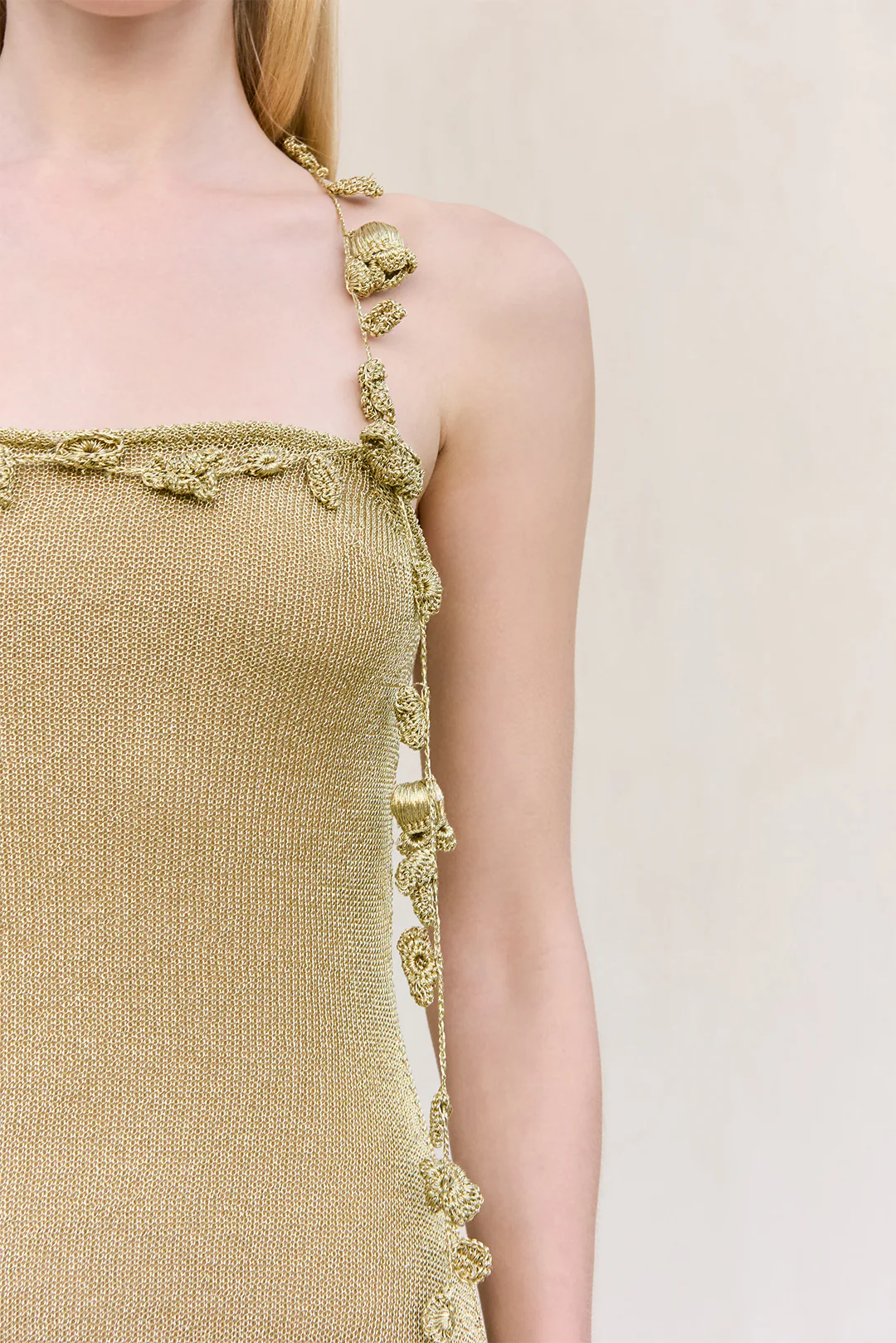 ALONZA KNIT DRESS - GOLD