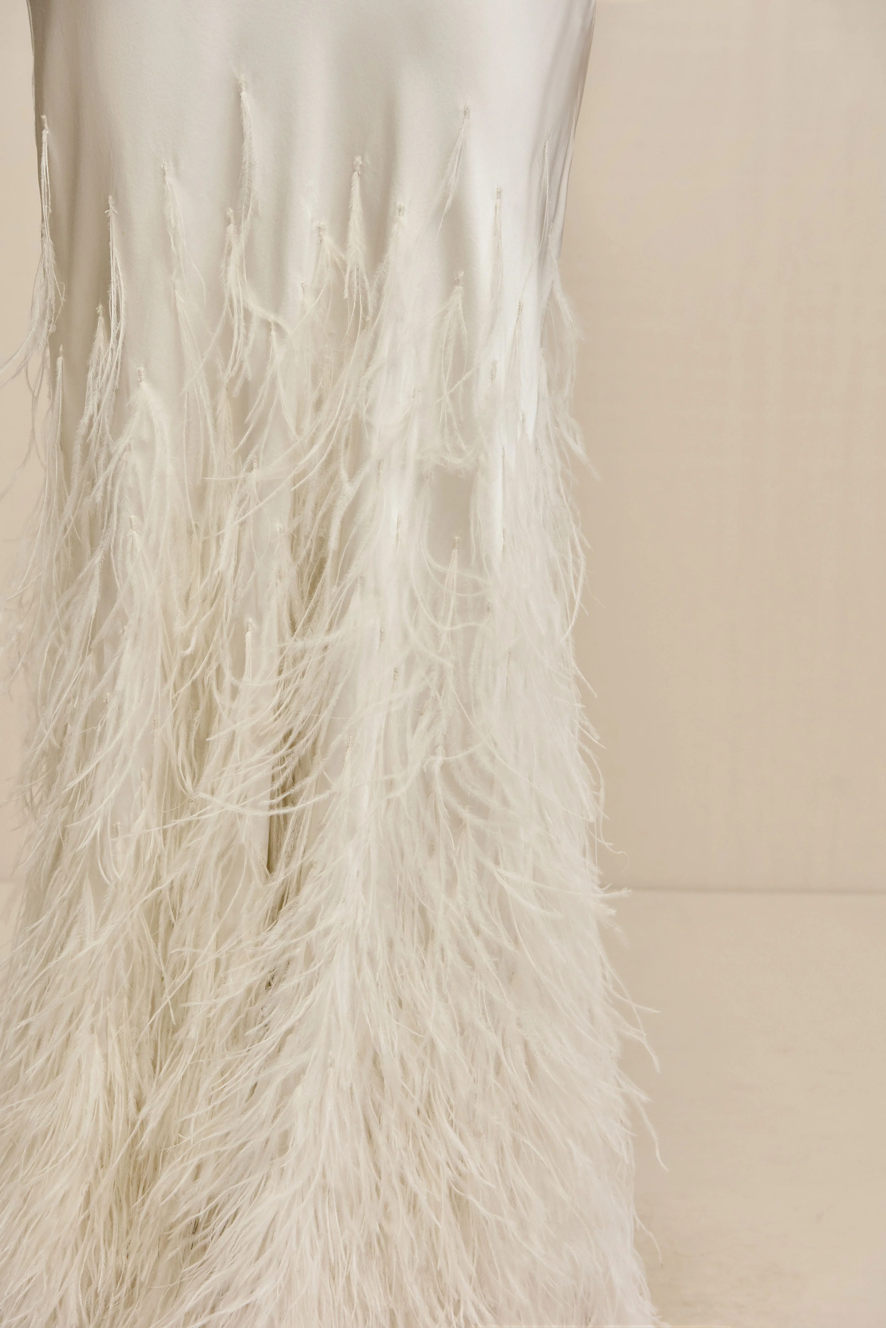 RAISA GOWN - OFF WHITE