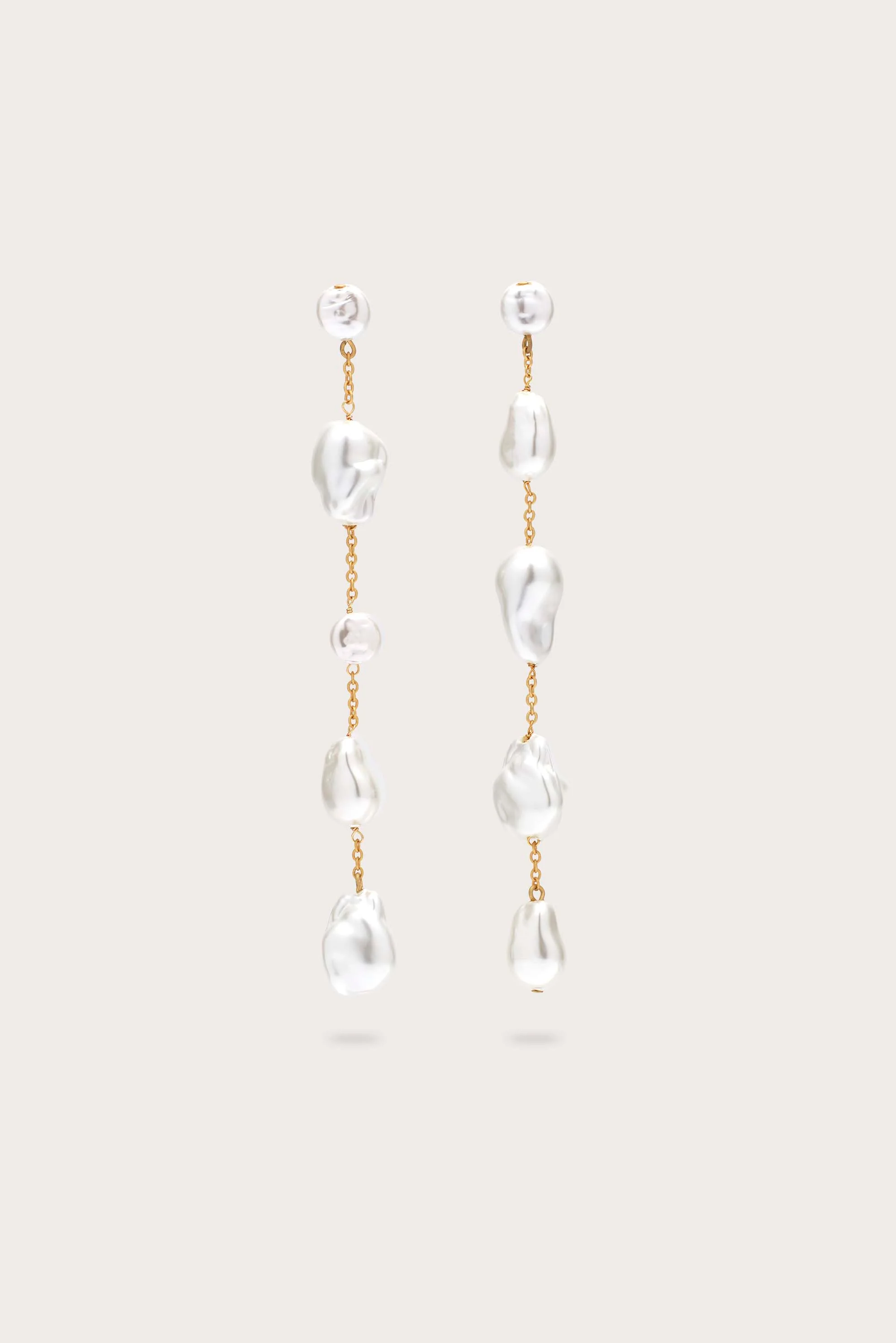 VANA EARRING - PEARL