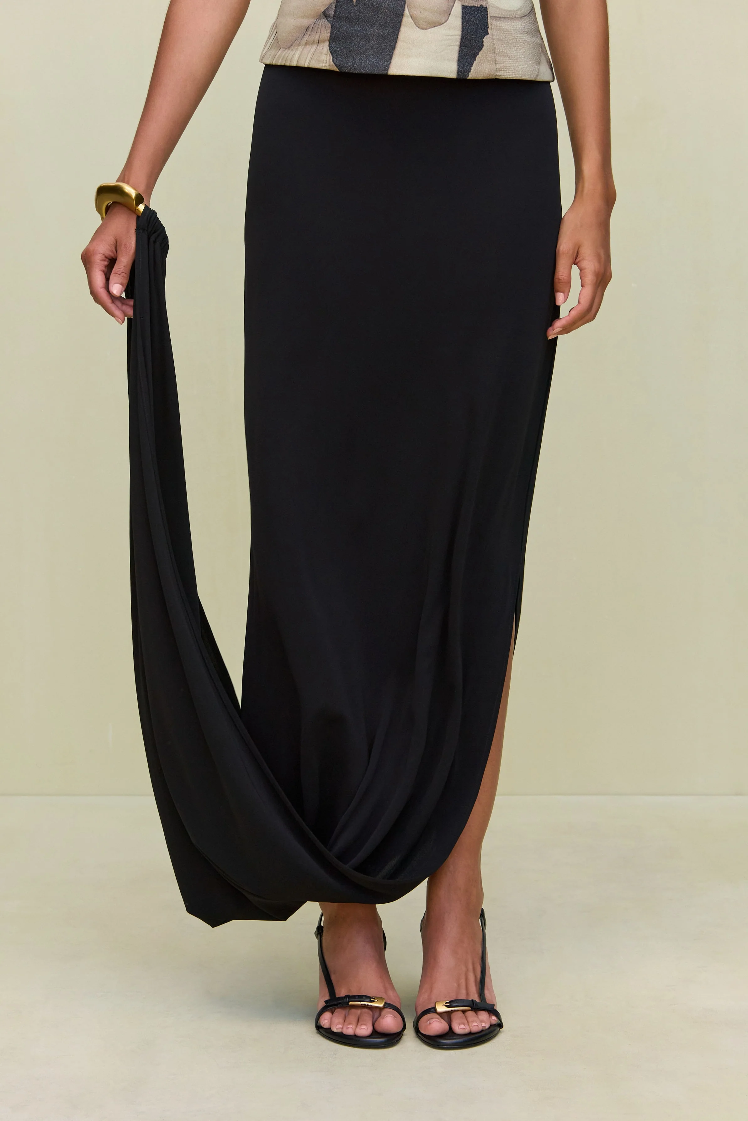 SOLA SKIRT - BLACK