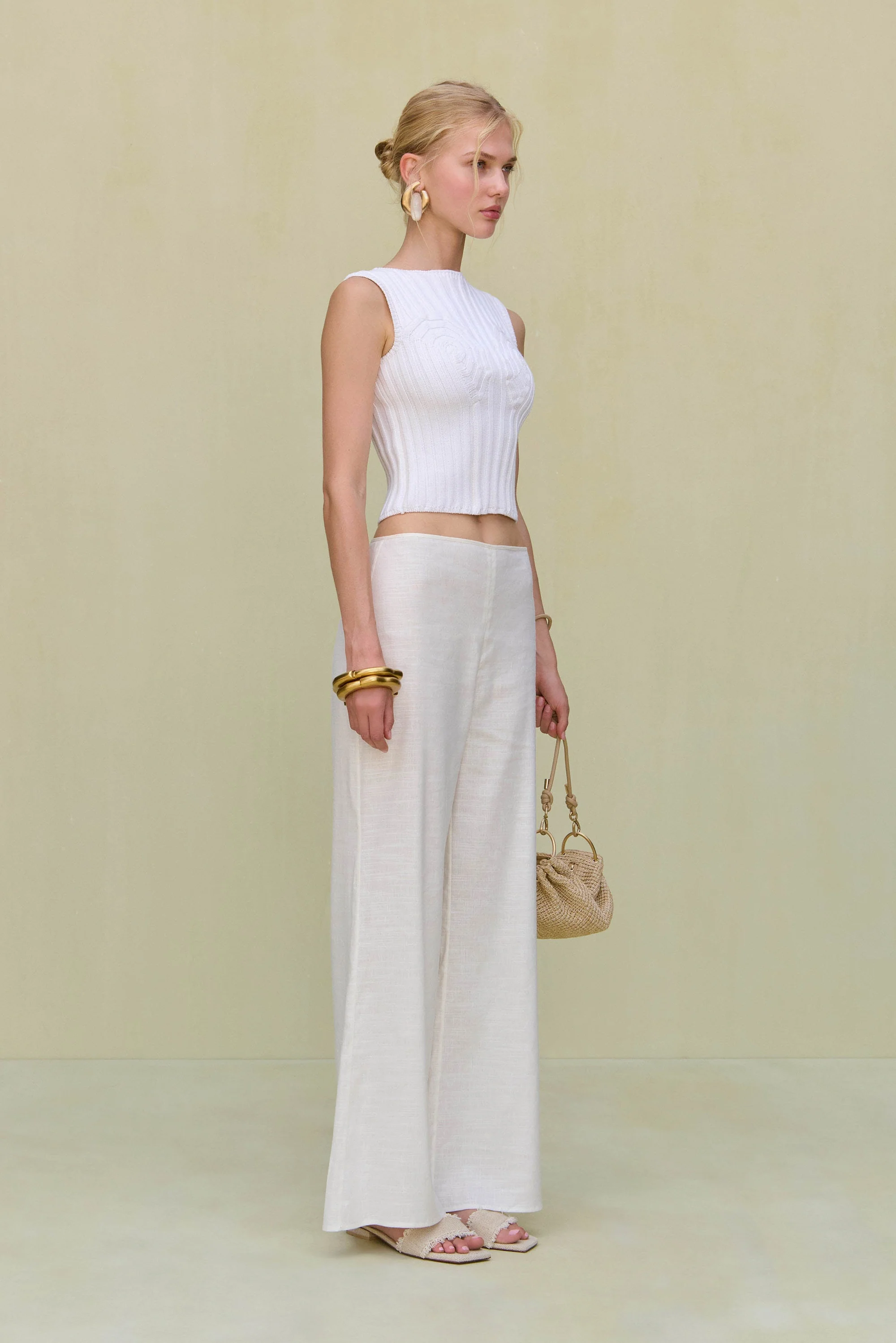 ANZU KNIT TOP - OFF WHITE