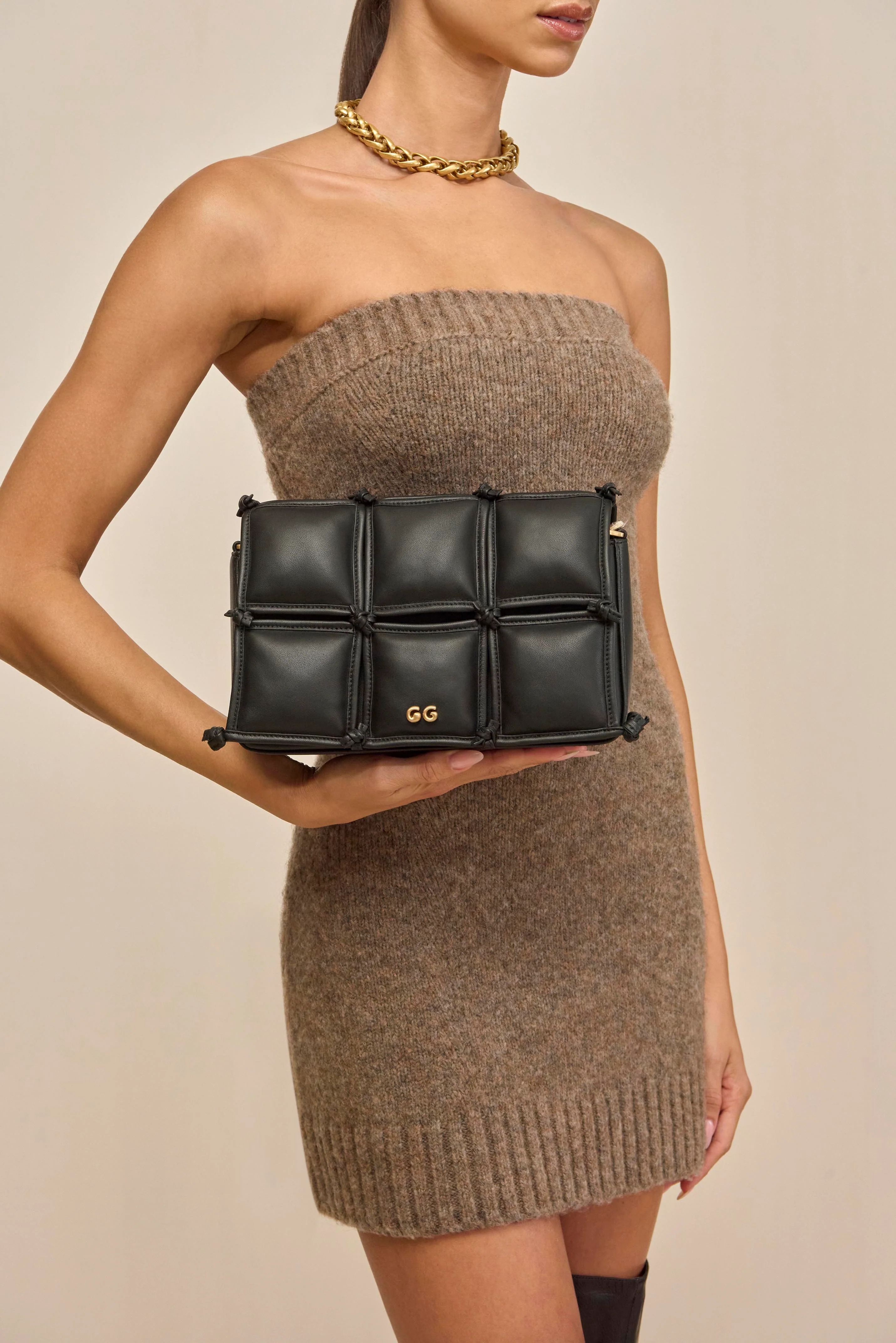 GAIA'S PUFF CROSSBODY BAG - BLACK