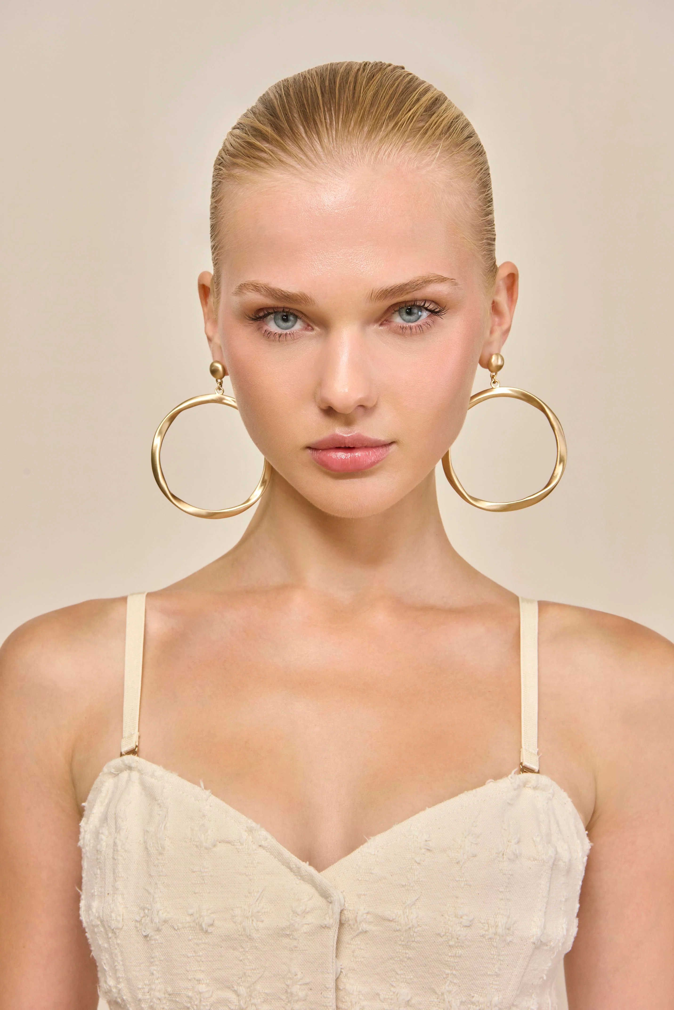 SERENA EARRING - BRUSHED BRASS
