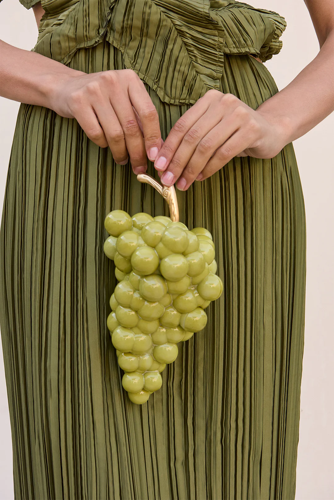 GRAPE CLUTCH - DOMINGA