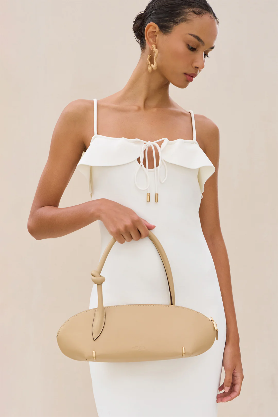 CARMELA SHOULDER BAG - SAND