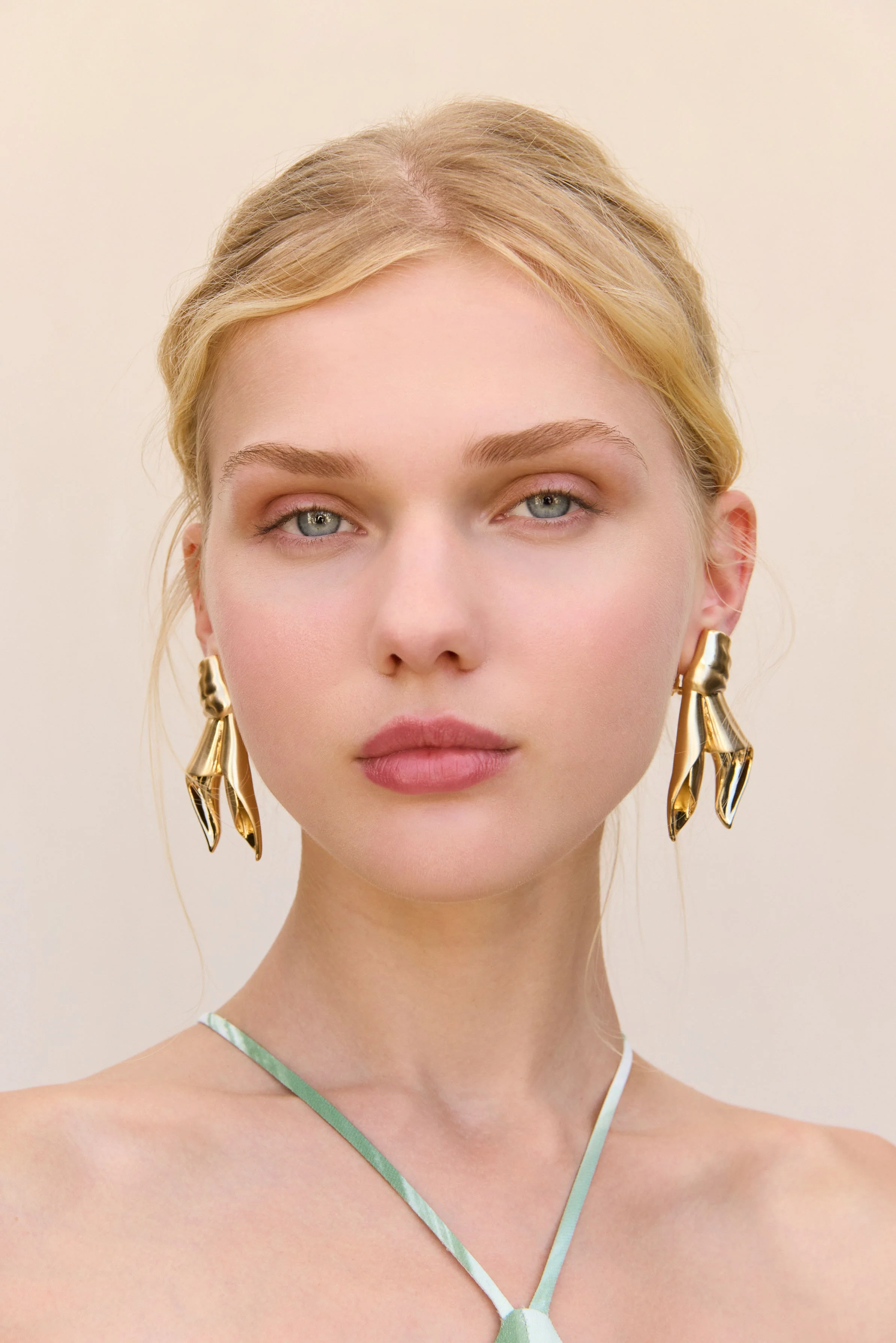 WINNIE EARRING - BRUSHED BRASS