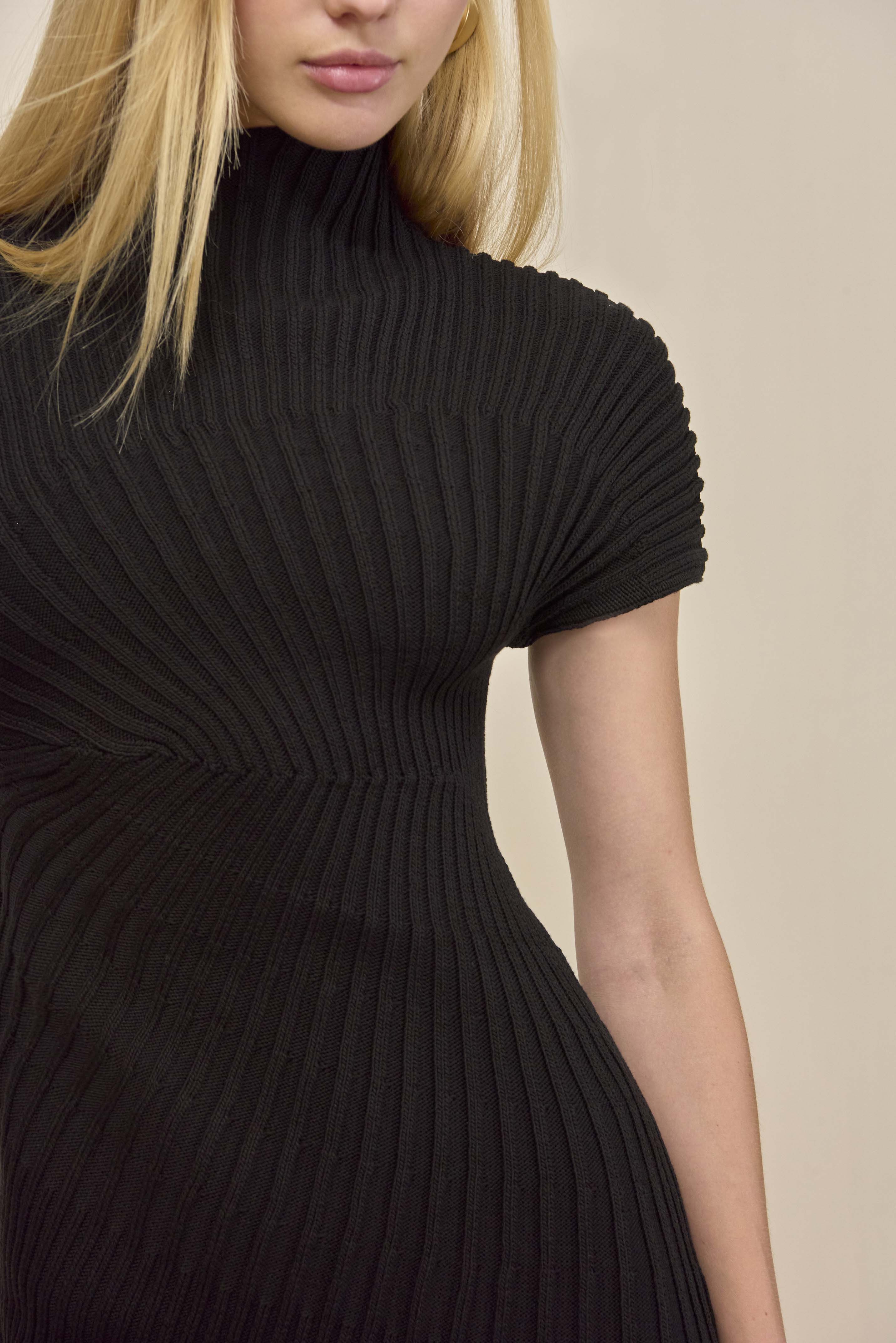 LUKA KNIT DRESS - BLACK