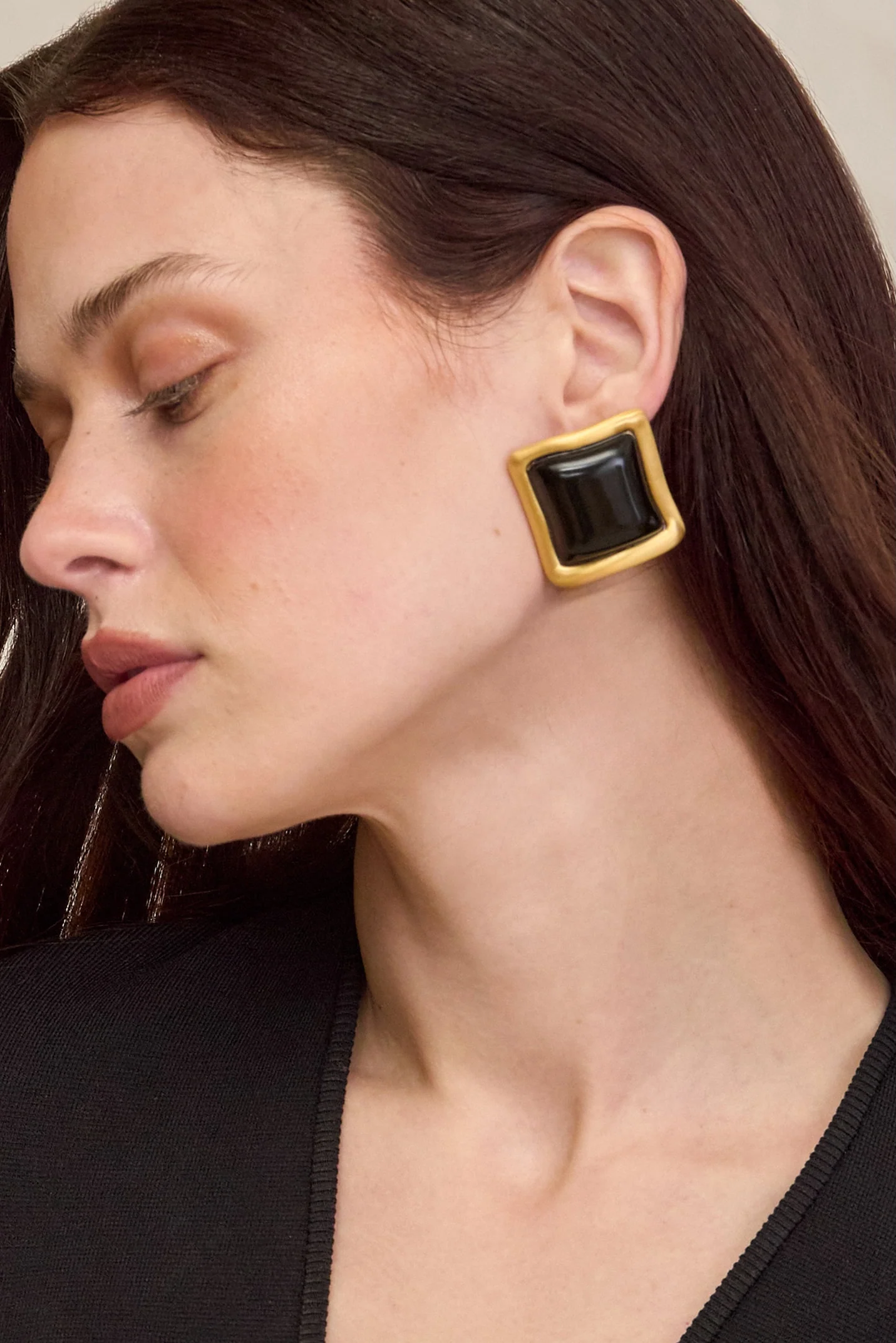 SUNI EARRING - ONYX