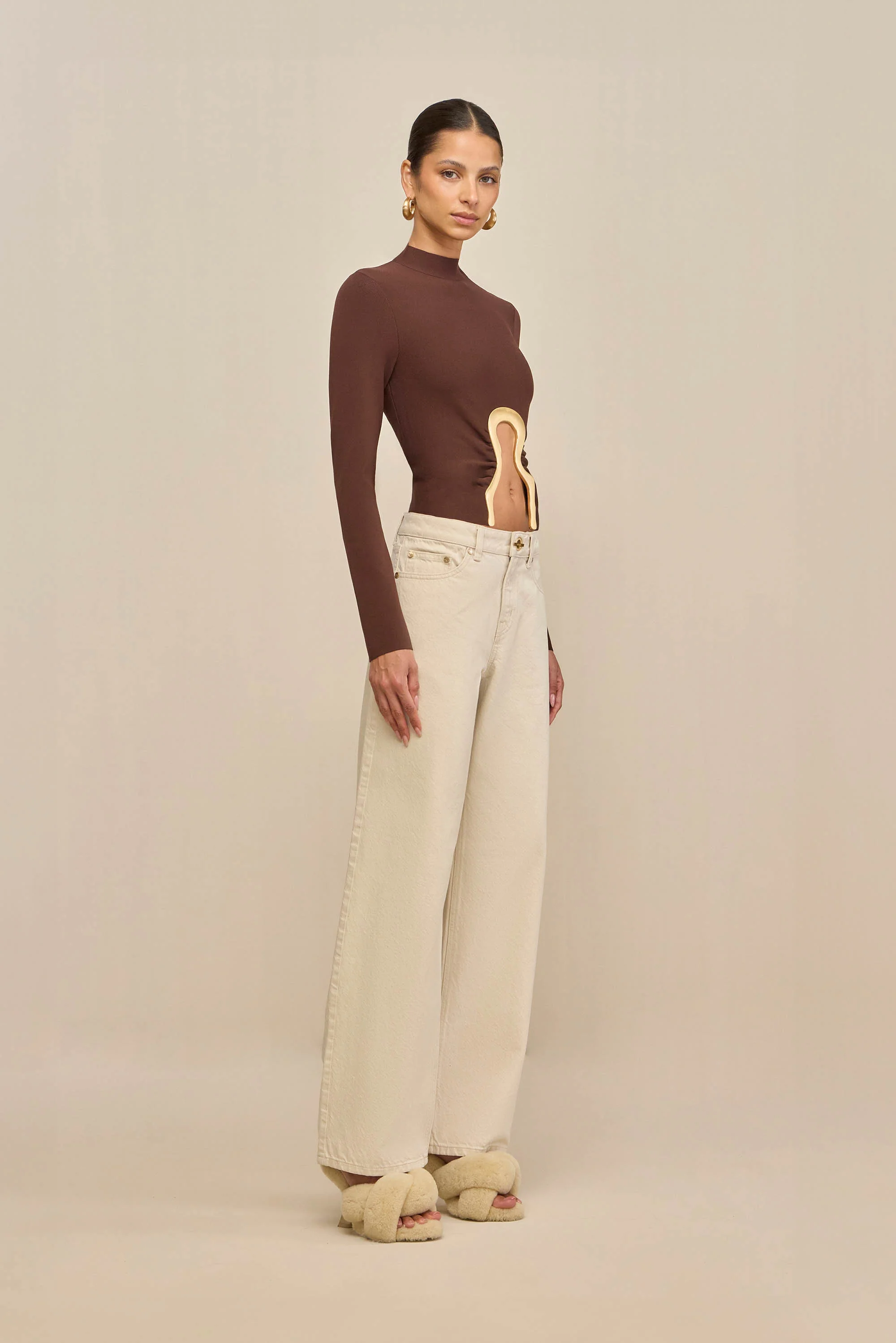 ROSELLA JEAN - TRAVERTINE